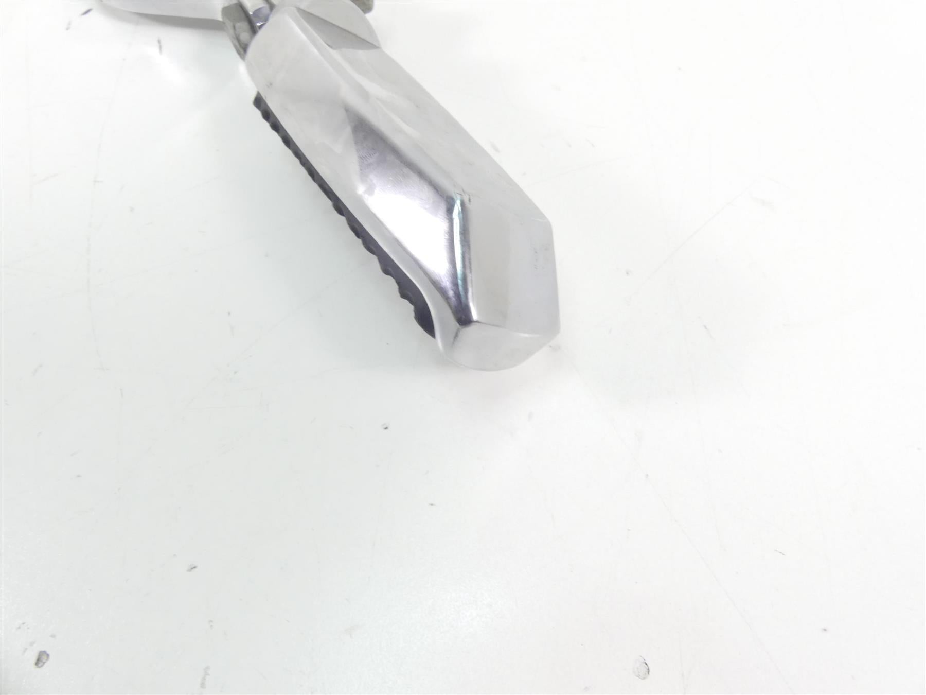 2005 Harley Dyna FXDLI Low Rider Rear Chrome Footpeg Set & Mounts 49165-02 {{ shop.shopifyCountryName }} - Mototech271