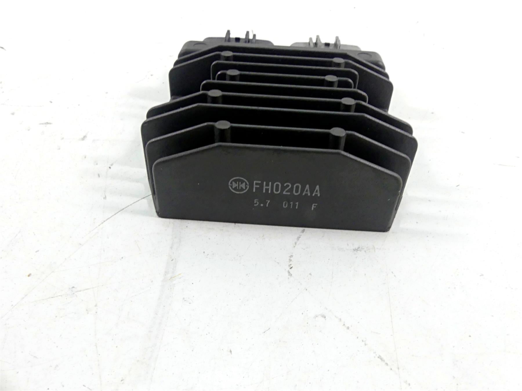 2016 BMW R1200GS Adv K51 Rectifier Voltage Regulator FH020AA 12318523367 {{ shop.shopifyCountryName }} - Mototech271