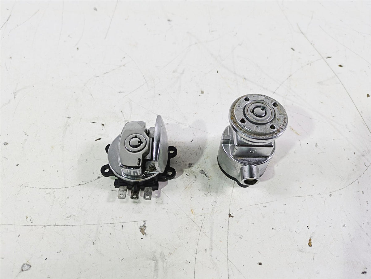 2007 Harley FXDWG Dyna Wide Glide Ignition Switch + Steering Lock -Vin 71430-06A {{ shop.shopifyCountryName }} - Mototech271