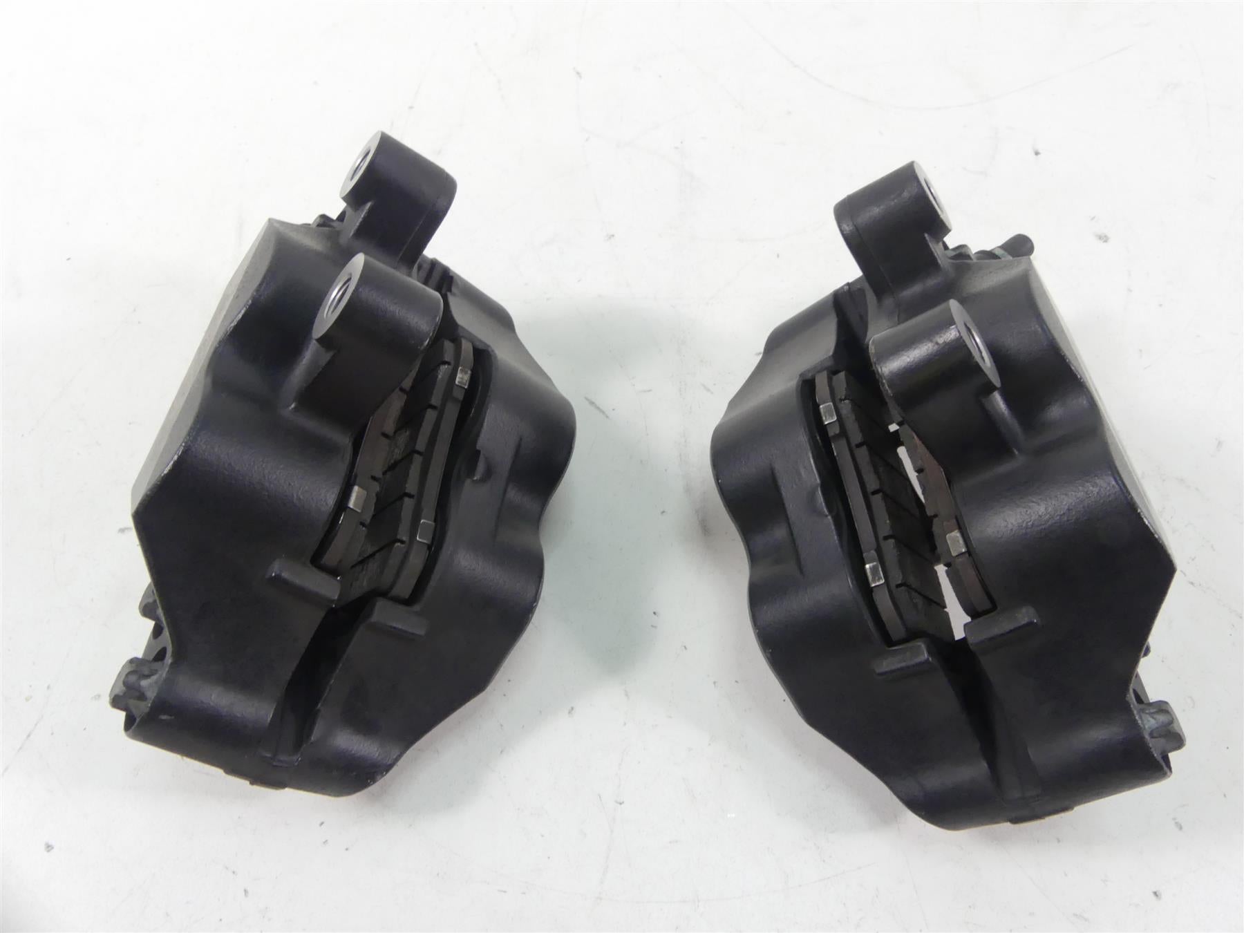 2016 Indian Chief Dark Horse Front Left Right Brake Caliper Set 1912390 1912391 {{ shop.shopifyCountryName }} - Mototech271