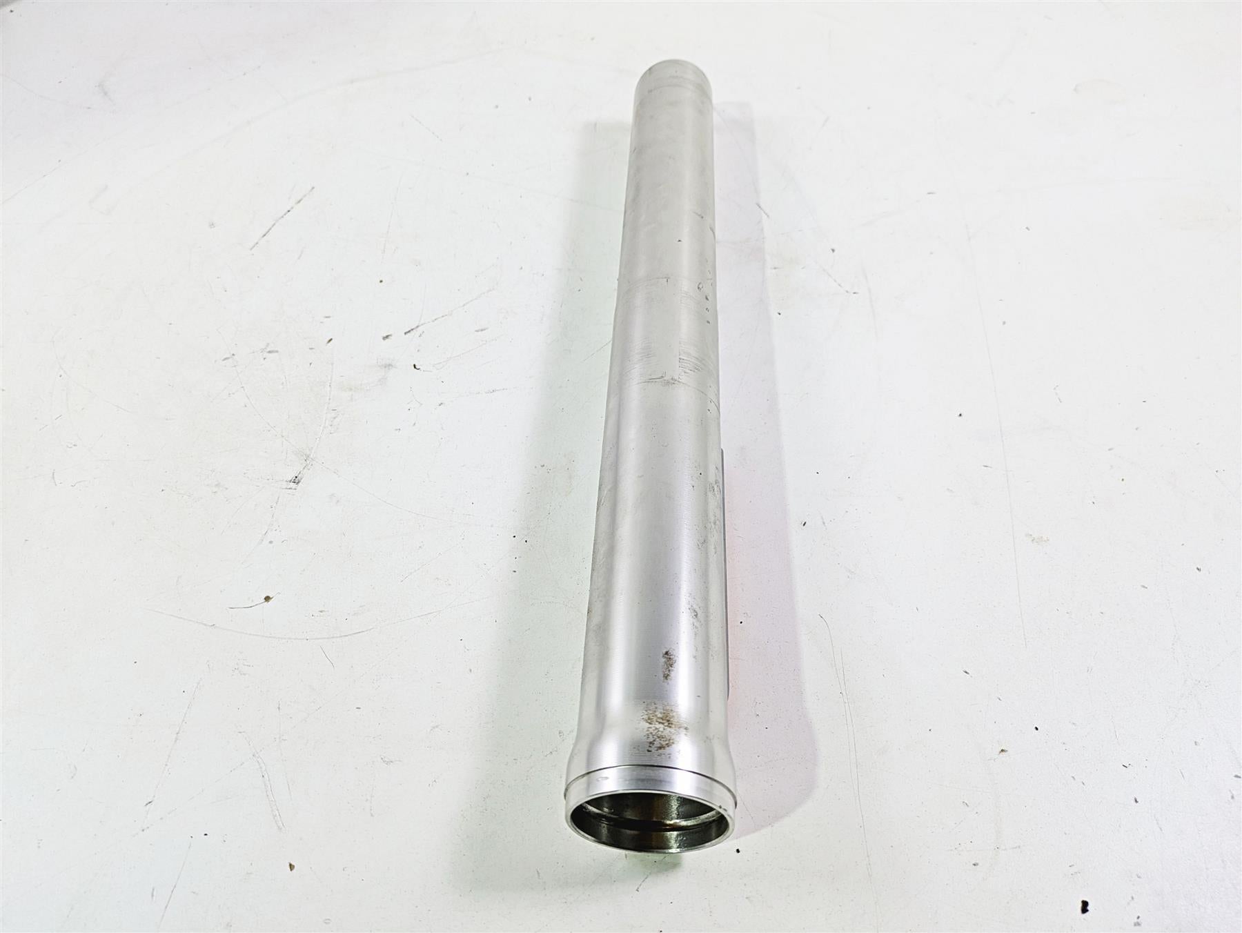 2013 Harley VRSCF Muscle Rod Right Front Fork Outer Tube 48705-09 {{ shop.shopifyCountryName }} - Mototech271