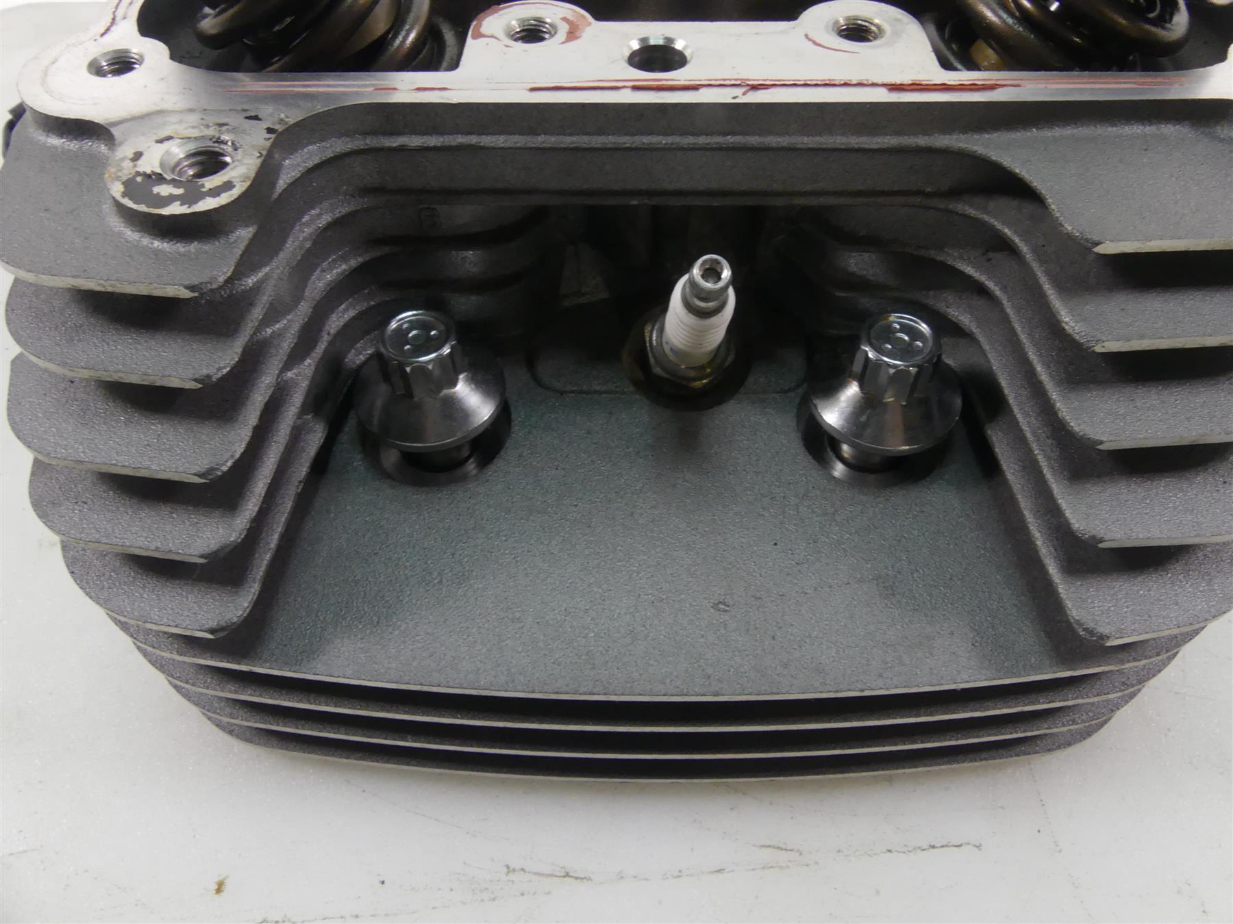 2009 Harley Dyna FXDF SE CVO Fat Bob 110 Rear Cylinder Head 17331-08A {{ shop.shopifyCountryName }} - Mototech271
