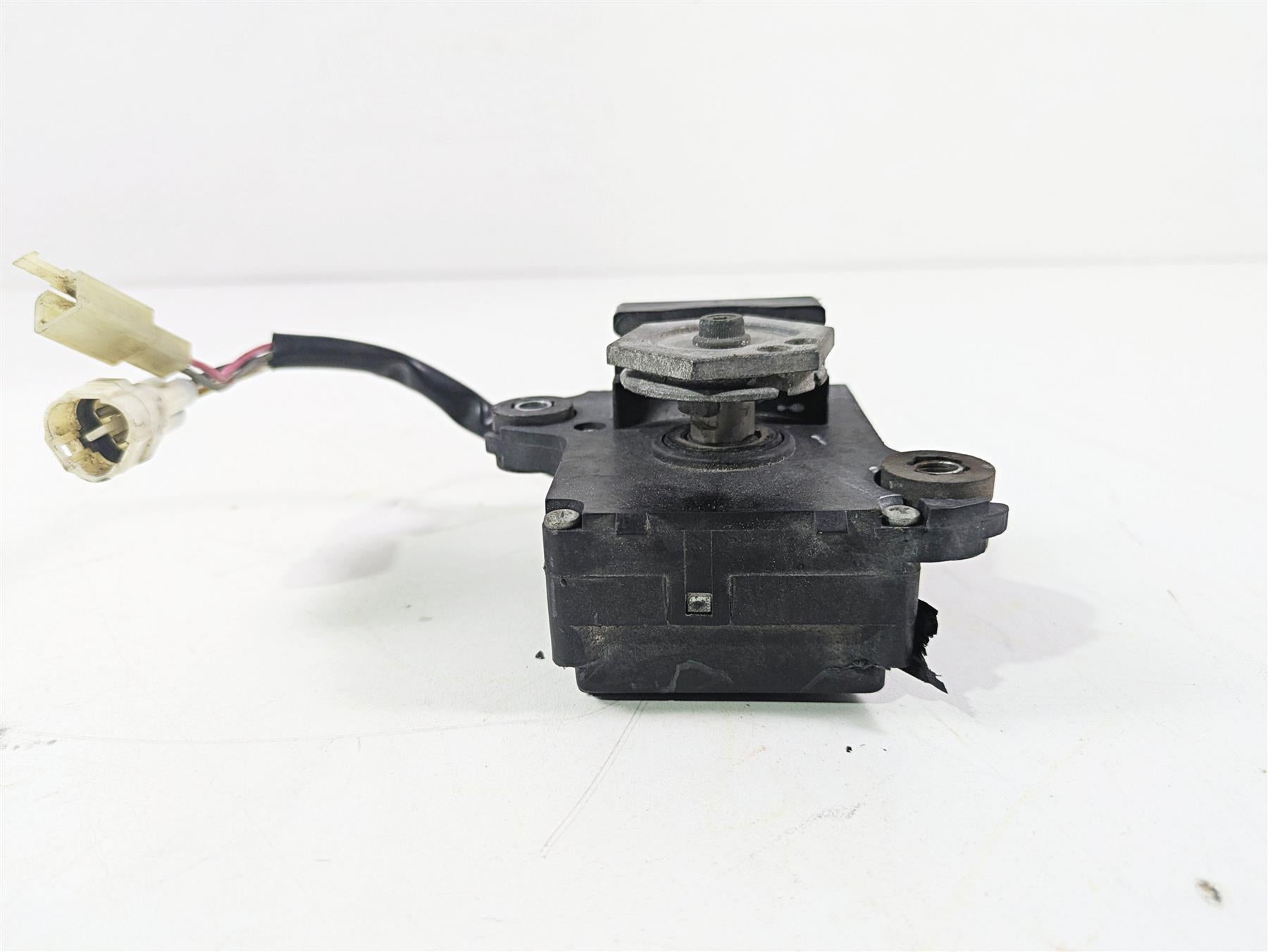 2006 Suzuki GSXR1000 K6 Exhaust Servo Motor Actuator Denso 33970-41G00 {{ shop.shopifyCountryName }} - Mototech271