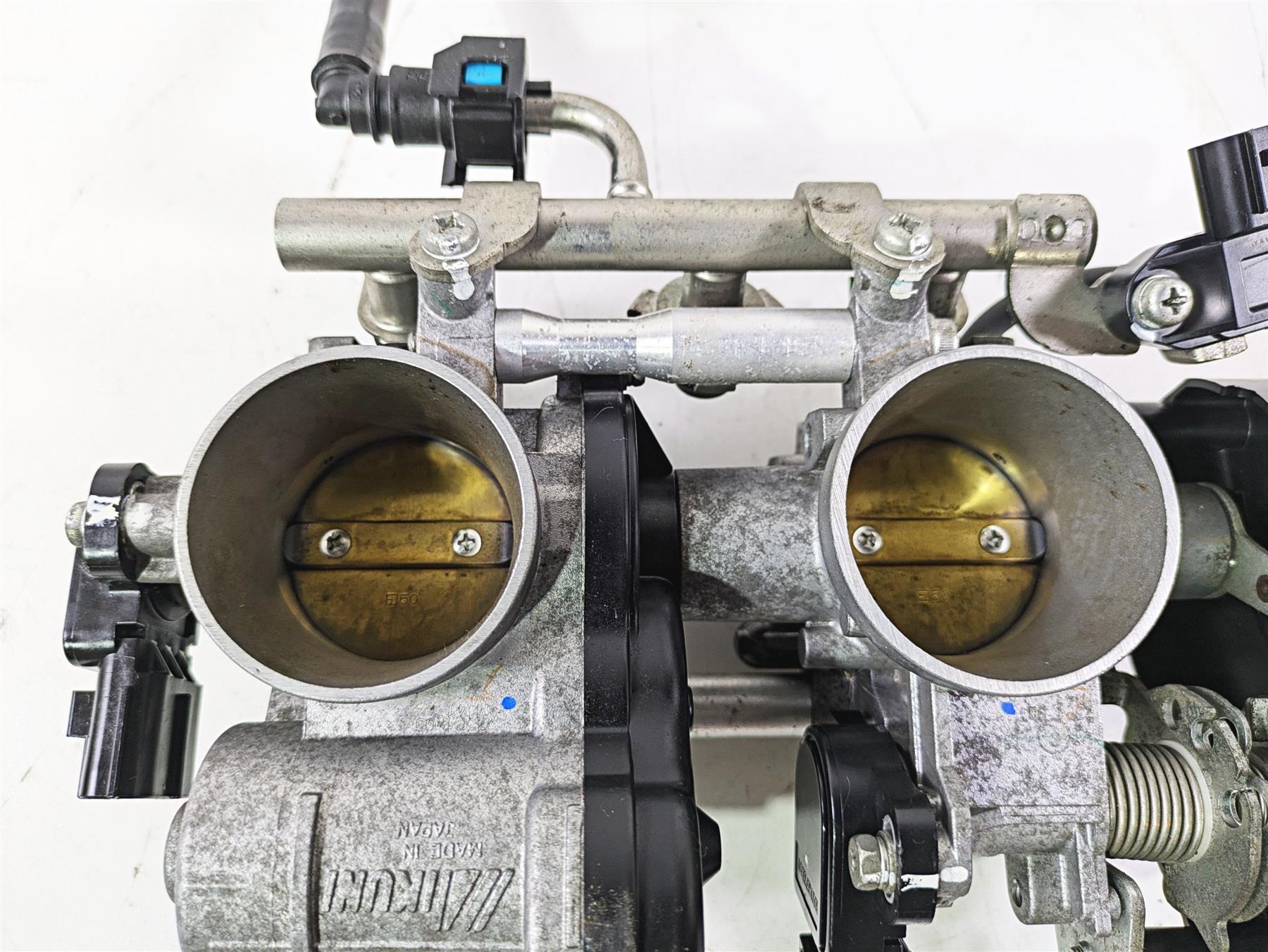 2012 Yamaha XT1200 Super Tenere Throttle Body Bodies 23P-13750-00-00 {{ shop.shopifyCountryName }} - Mototech271
