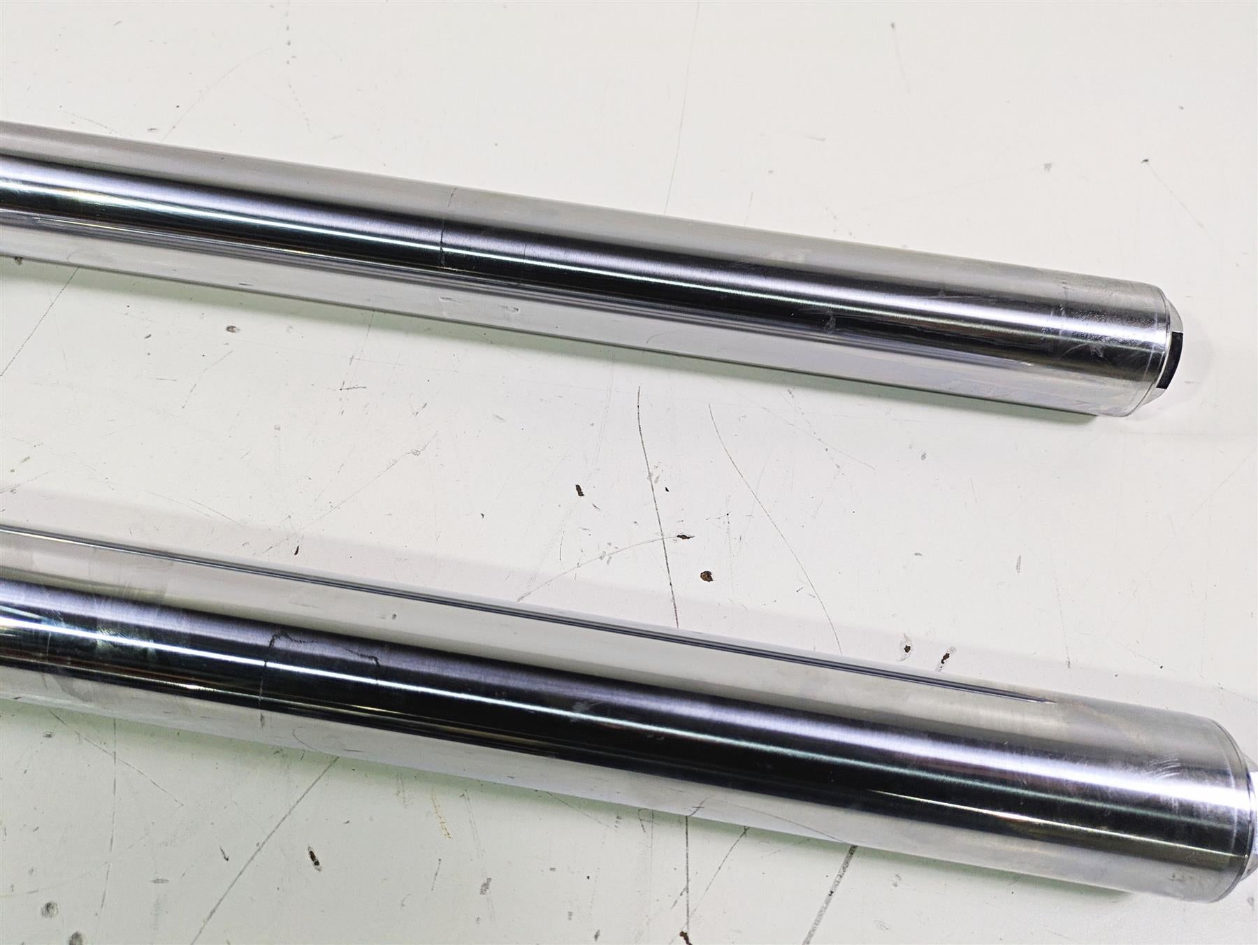 2007 Harley FXDWG Dyna Wide Glide Straight Chrome Front Fork Leg Set 47288-06A {{ shop.shopifyCountryName }} - Mototech271