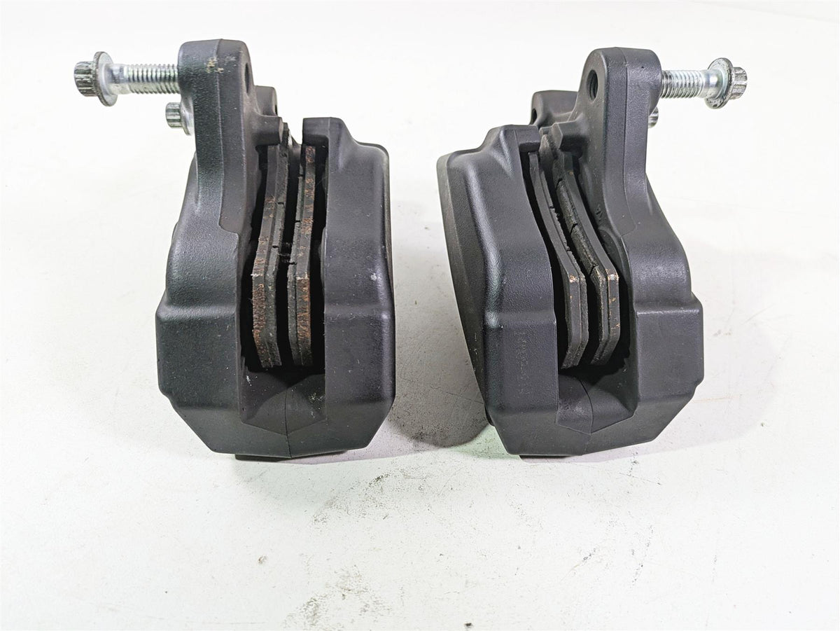 2015 Harley Touring FLHTKL Electra Glide Front Brake Caliper Set 43027-08 {{ shop.shopifyCountryName }} - Mototech271