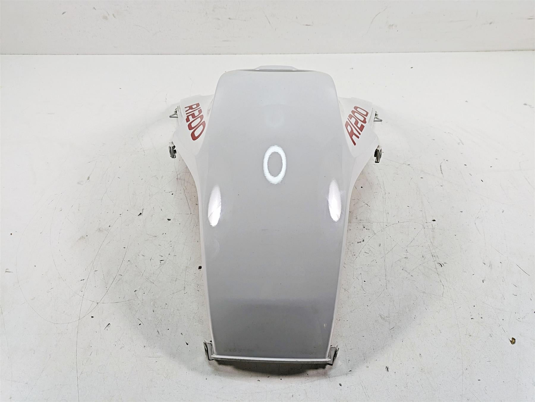 2007 BMW R1200GS K255 Adv Tank Center Cover Fairing 46637667698 7698226 {{ shop.shopifyCountryName }} - Mototech271