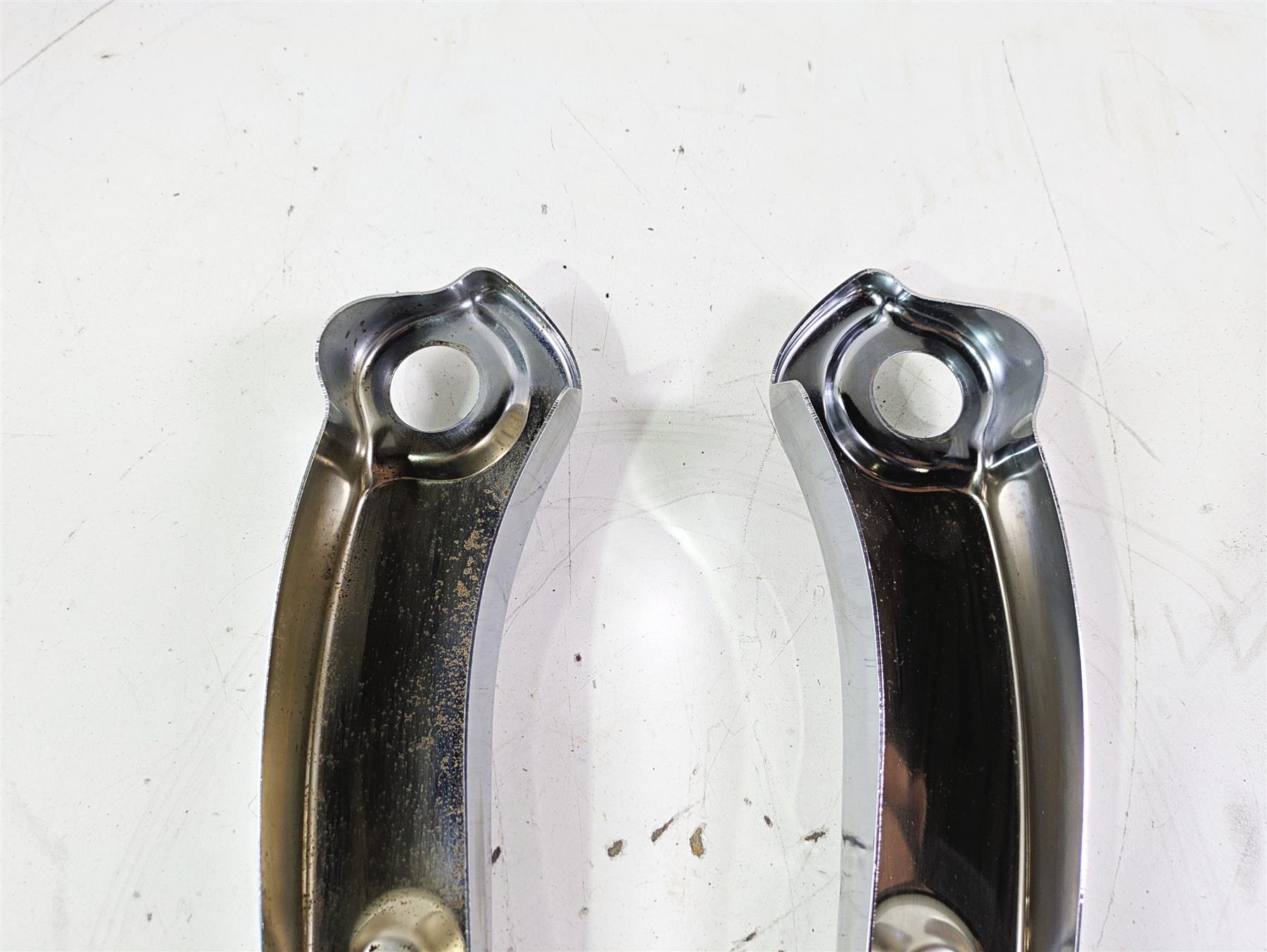 2011 Harley FXDC Dyna Super Glide Rear Fender Struts Braces 59138-06A 59171-06A {{ shop.shopifyCountryName }} - Mototech271