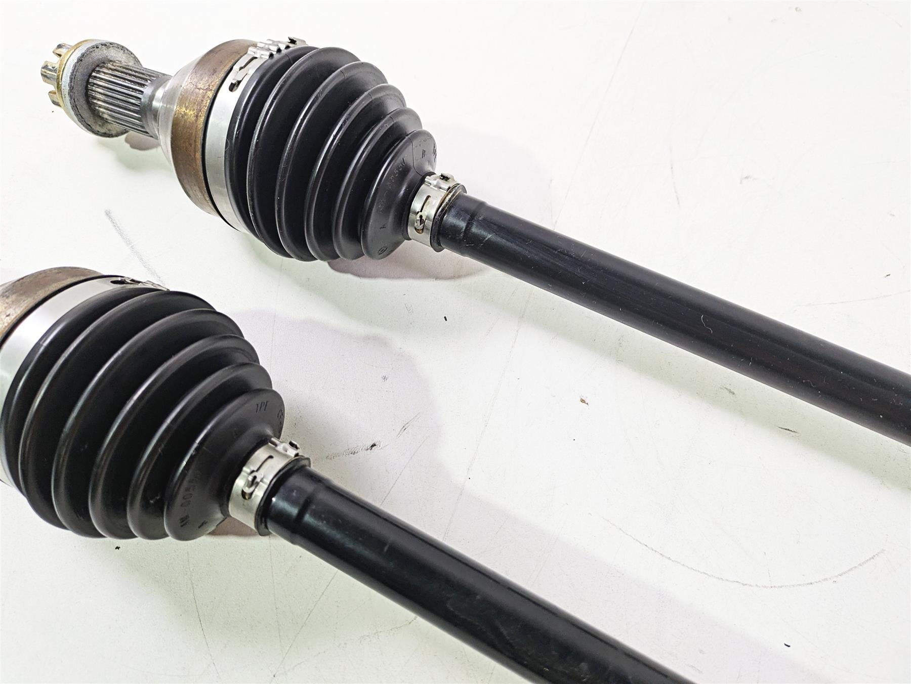 2018 Can Am Maverick X3 XRC Turbo R Front Drive Shaft Cv Axle Set 72" 705402048 {{ shop.shopifyCountryName }} - Mototech271
