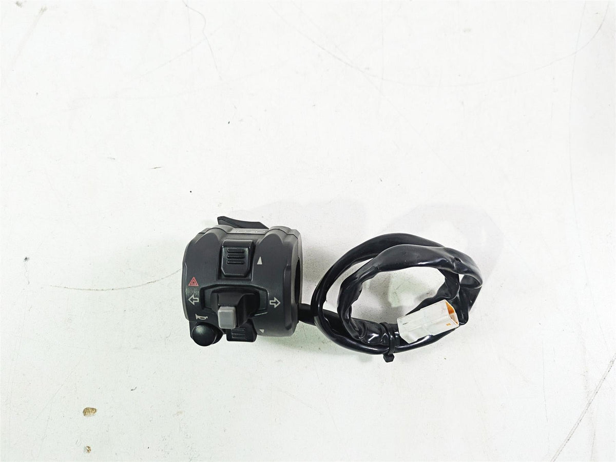 2015 Ducati Hypermotard 821 SP Left Hand Turn Signal Control Switch 65110141A {{ shop.shopifyCountryName }} - Mototech271