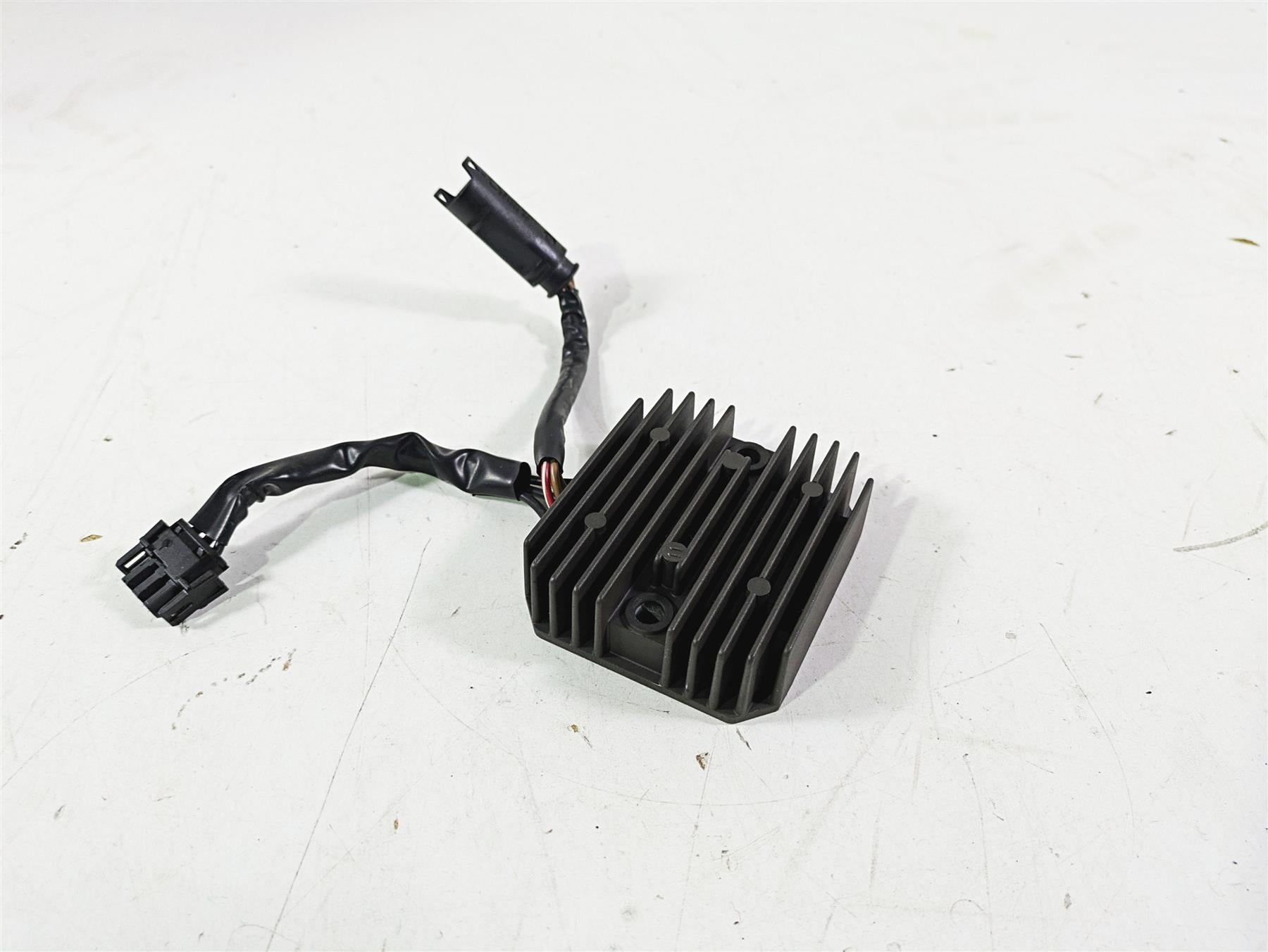 2017 BMW F800GS Adv K75 Rectifier Voltage Regulator SH541SD 61317707943 {{ shop.shopifyCountryName }} - Mototech271