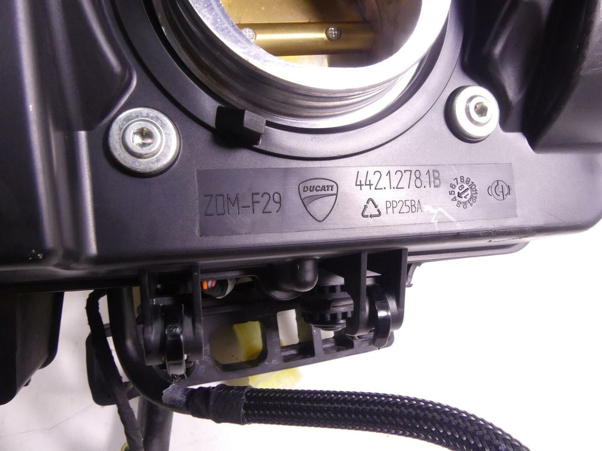 2019 Ducati Supersport 939 S Throttle Body Air Box Filter Breather 28240932A {{ shop.shopifyCountryName }} - Mototech271