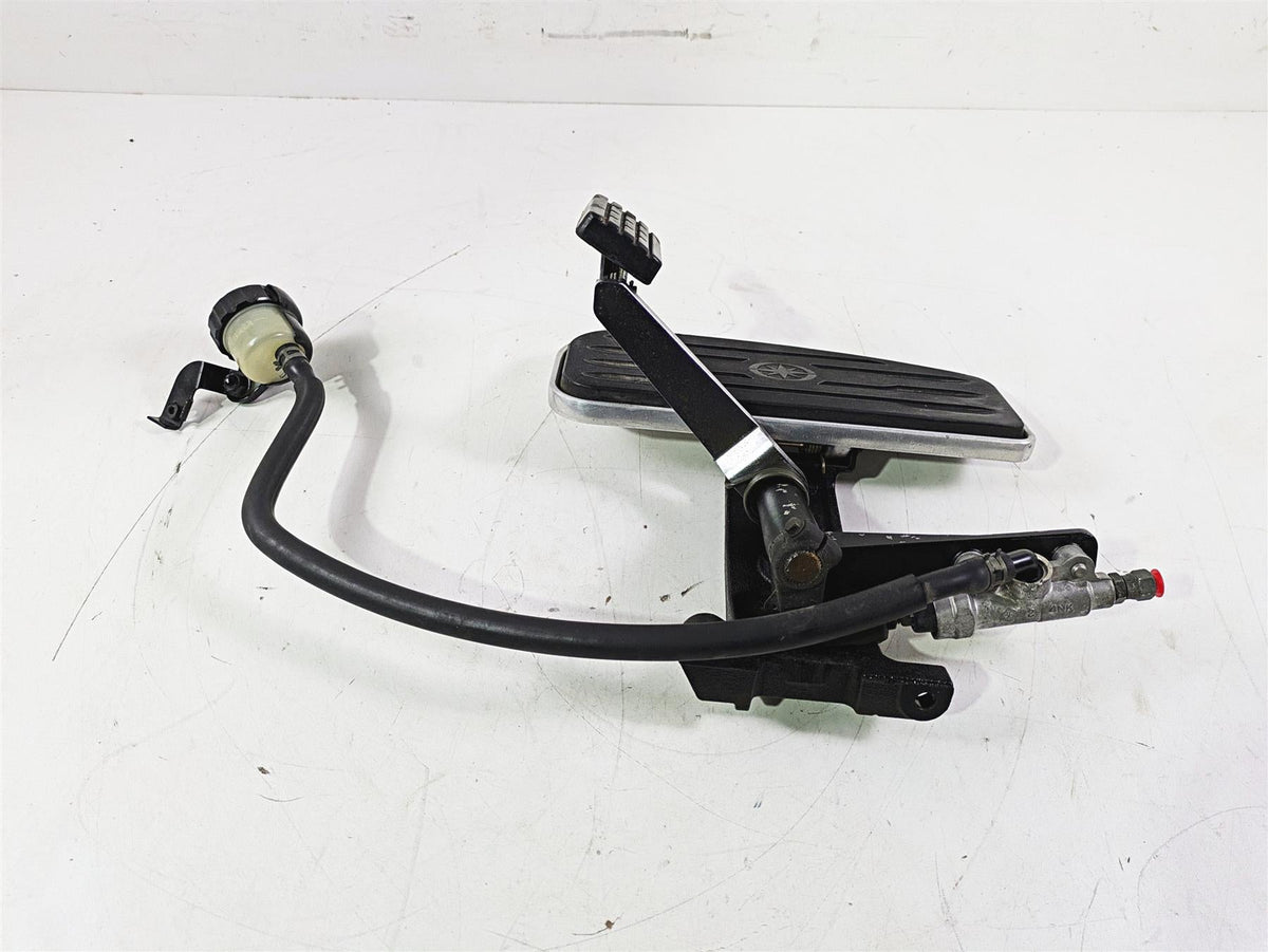 2004 Yamaha XVZ1300 Royal Star Right Floorboard & Brake Pedal Set 4XY-27420-10 {{ shop.shopifyCountryName }} - Mototech271