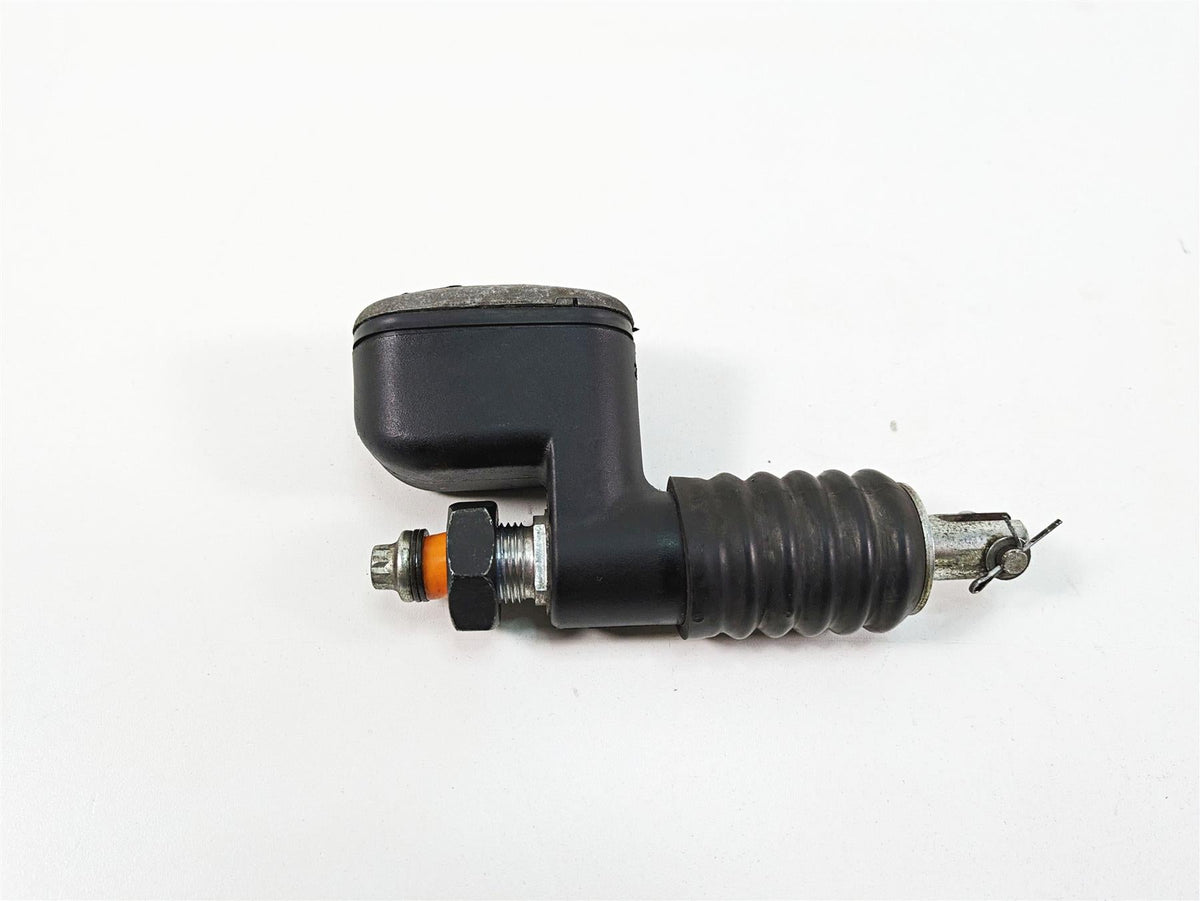 2006 Harley Touring FLHXI Street Glide Rear Brake Master Cylinder 41767-05E {{ shop.shopifyCountryName }} - Mototech271