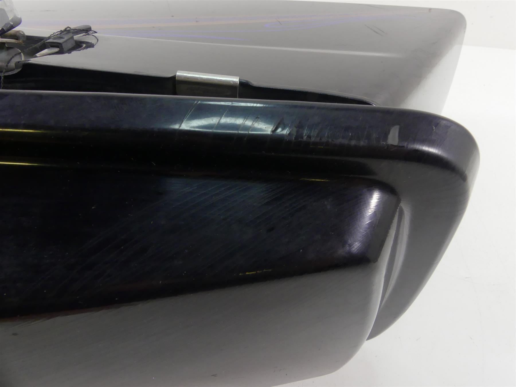 2004 Harley FLHTC SE CVO Electra Glide Right Saddle Bag Saddle Bag 90906-04 {{ shop.shopifyCountryName }} - Mototech271