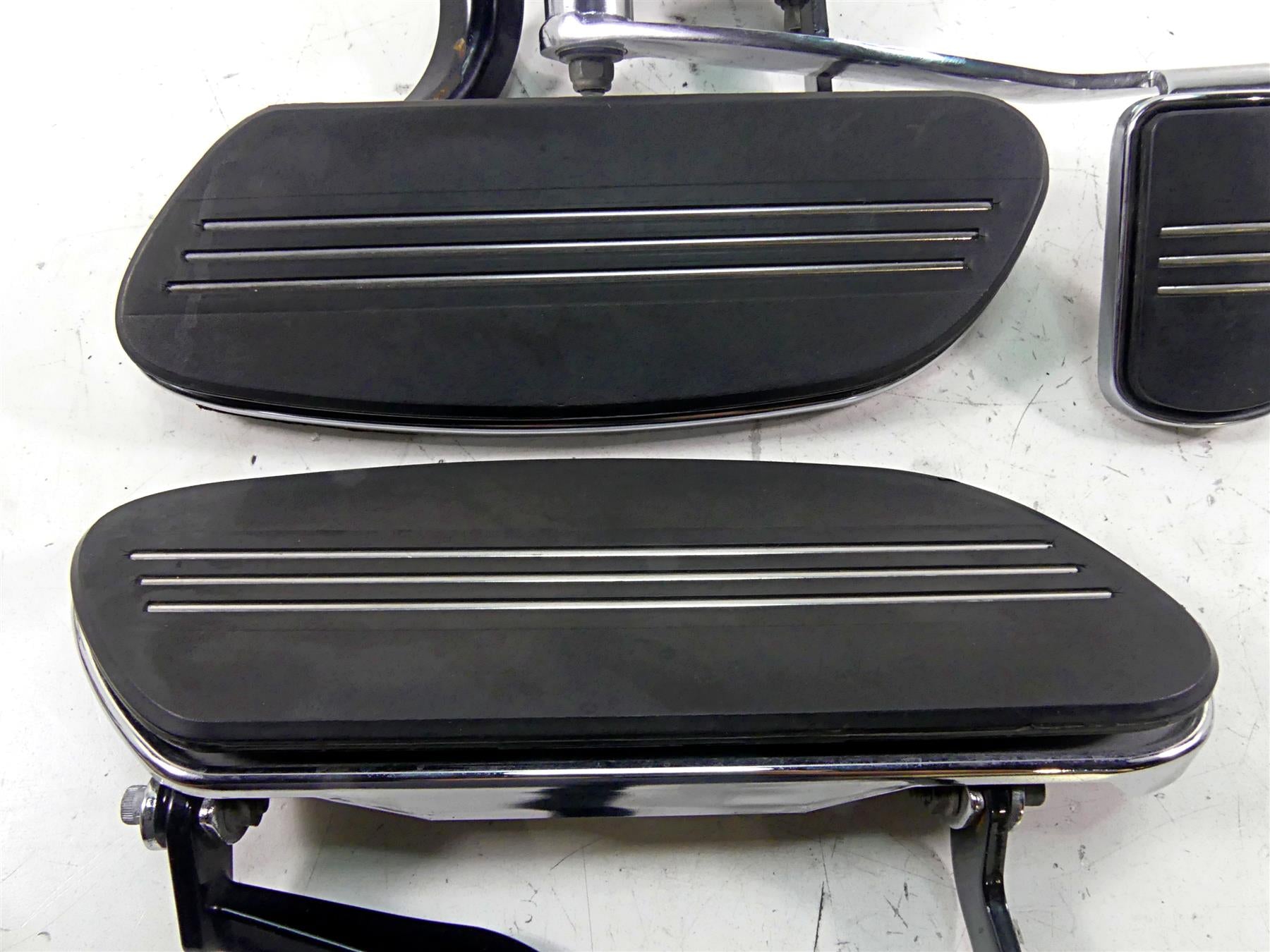 2015 Harley Touring FLHXS Street Glide Front Left Right Floor Board Set 50688-04 {{ shop.shopifyCountryName }} - Mototech271