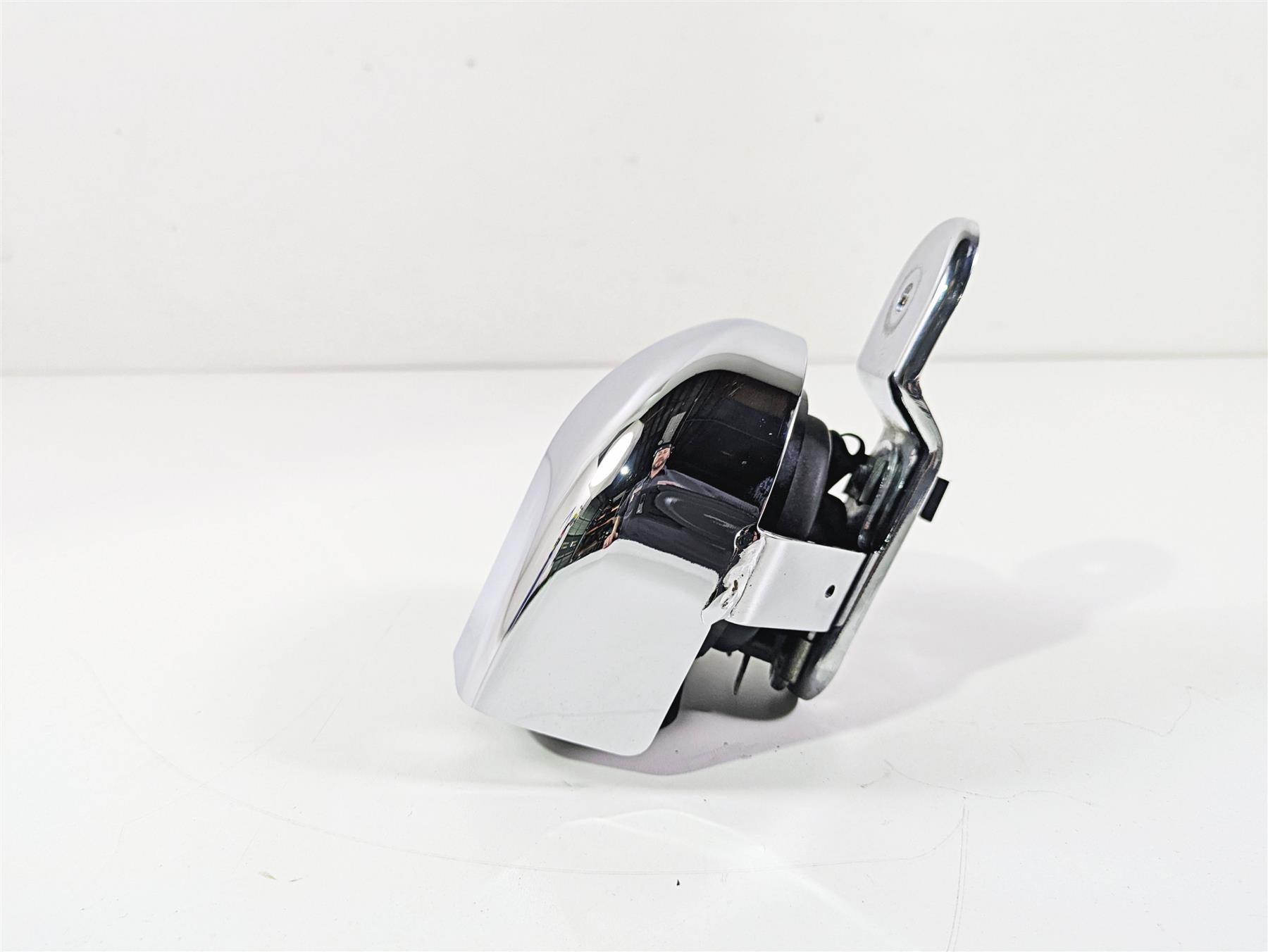 2009 Harley FXDC Dyna Super Glide Horn + Chrome Cover 61300478A {{ shop.shopifyCountryName }} - Mototech271