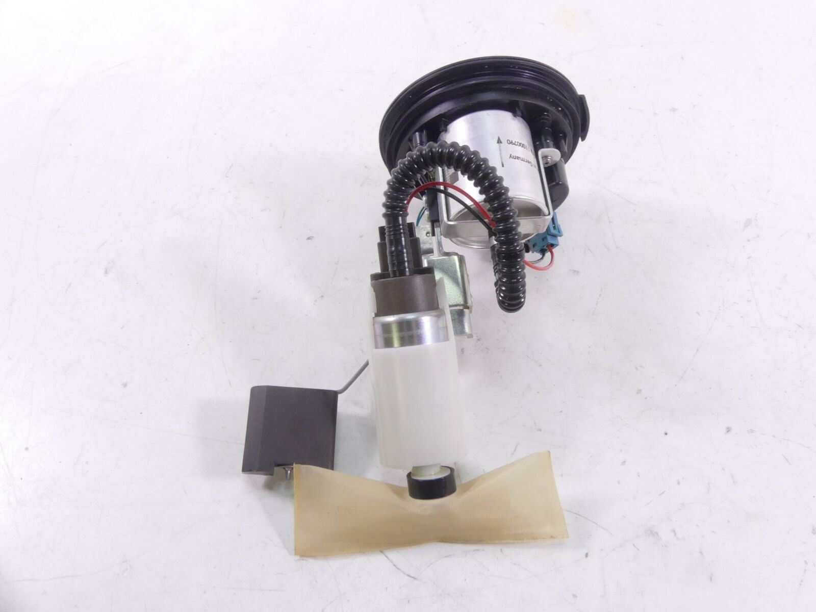 2010 BMW F800GS K72 Fuel Gas Petrol Pump + Level Sending Unit 16148556077 {{ shop.shopifyCountryName }} - Mototech271