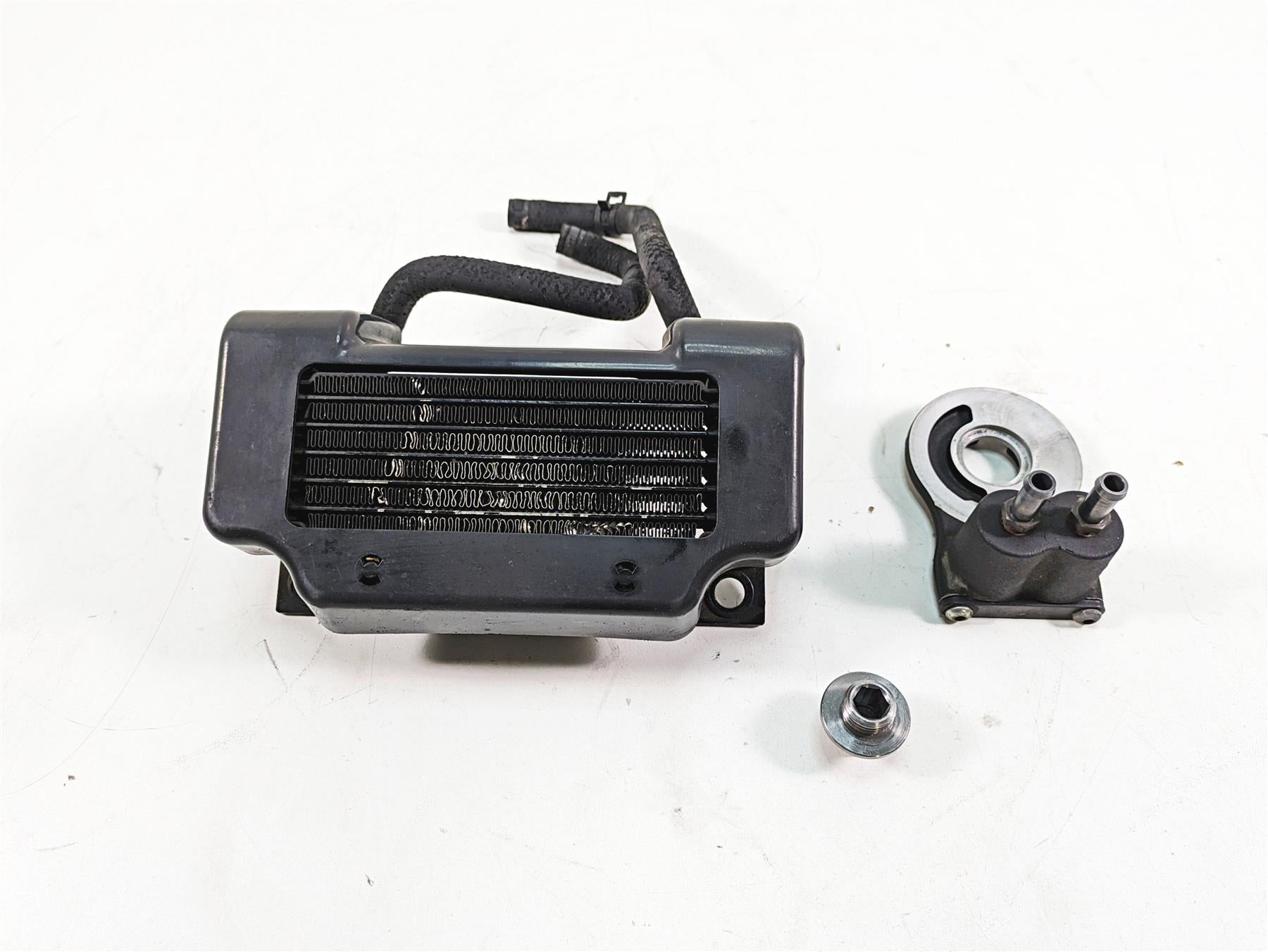 2011 Harley Touring FLTRU Road Glide Oil Cooler Flange Cover Hoses Set 63083-11A | Mototech271