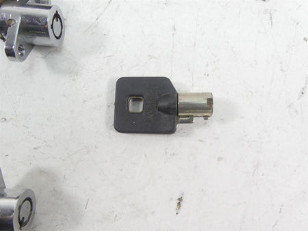 2005 Harley Touring CVO FLHTCSE Electra Glide Ignition Switch Key Lock 71640-99 {{ shop.shopifyCountryName }} - Mototech271