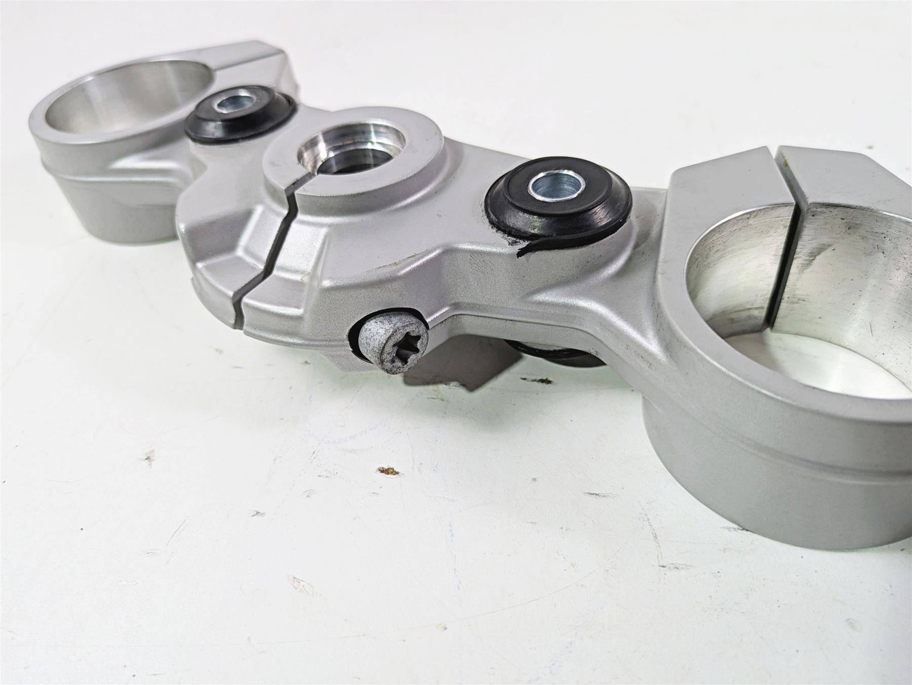 2017 BMW F800GS Adv K75 Upper Triple Tree Steering Clamp 31427715420 {{ shop.shopifyCountryName }} - Mototech271