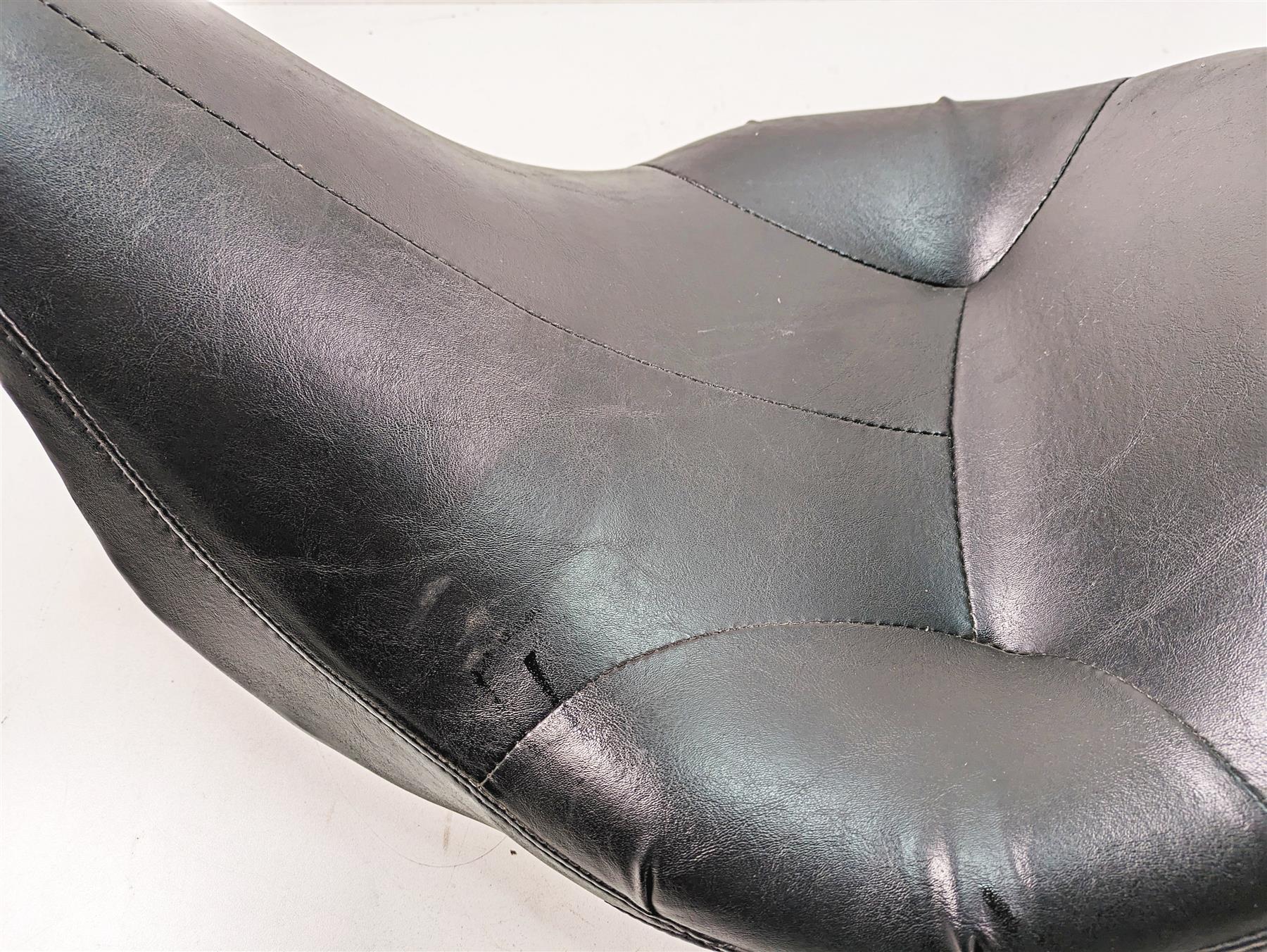 2006 Harley Touring FLHTCUI Electra Glide Seat Saddle 51703-05 {{ shop.shopifyCountryName }} - Mototech271