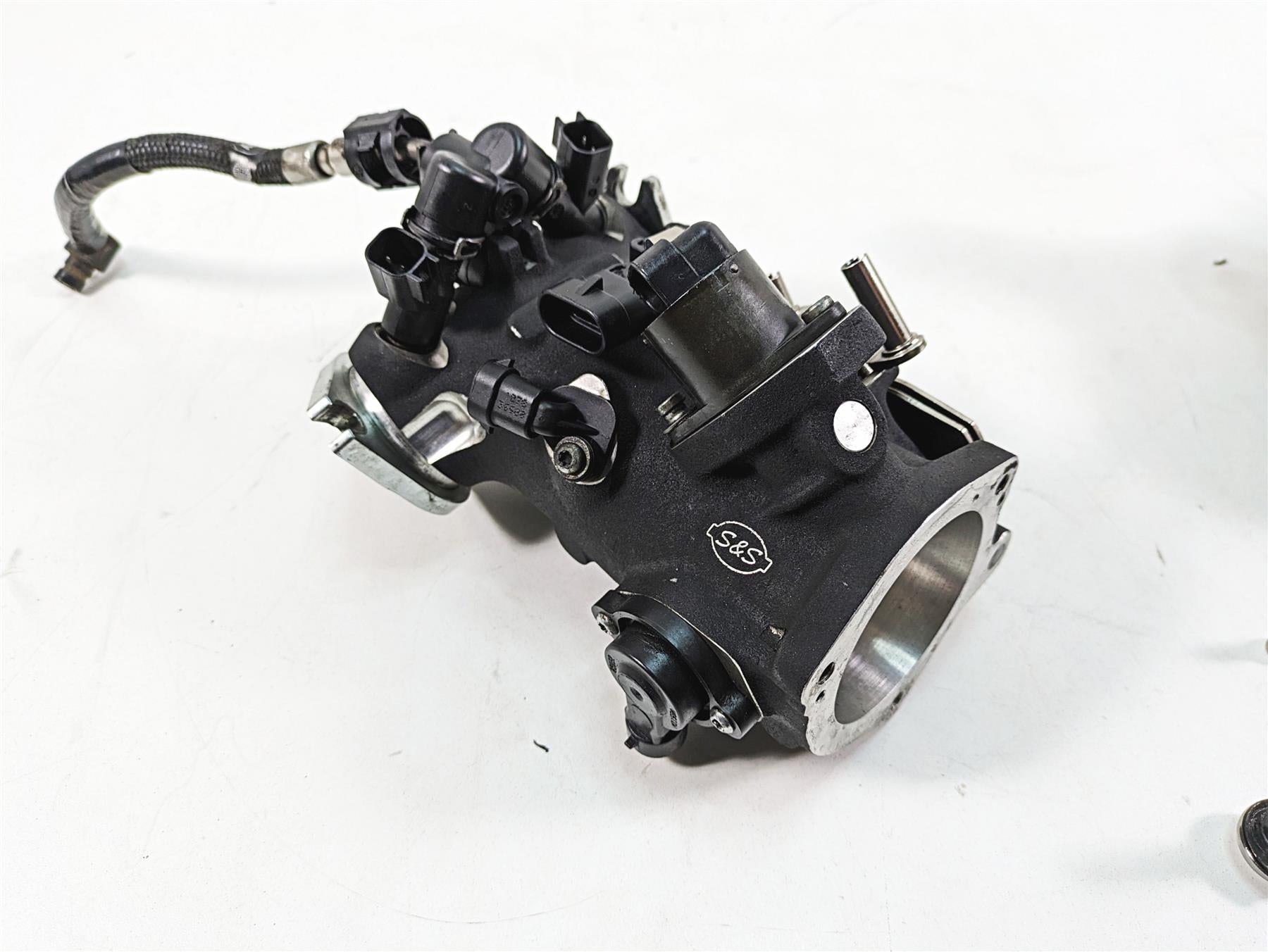 S&S 58mm Throttle Body 405 Set + Stealth Air Filter 170-0346 {{ shop.shopifyCountryName }} - Mototech271