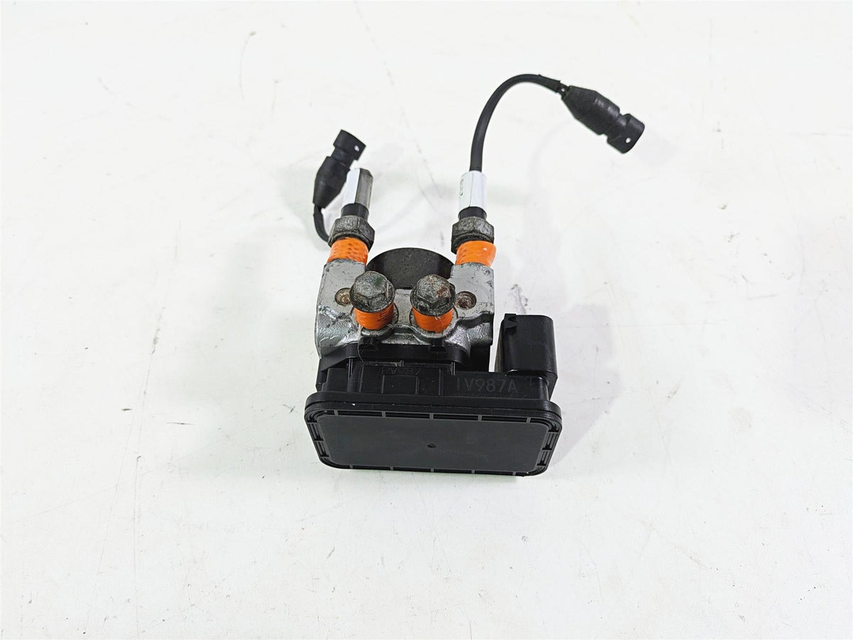 2018 Indian Chieftain Limited Abs Brake Pump Unit Module 2204981 {{ shop.shopifyCountryName }} - Mototech271