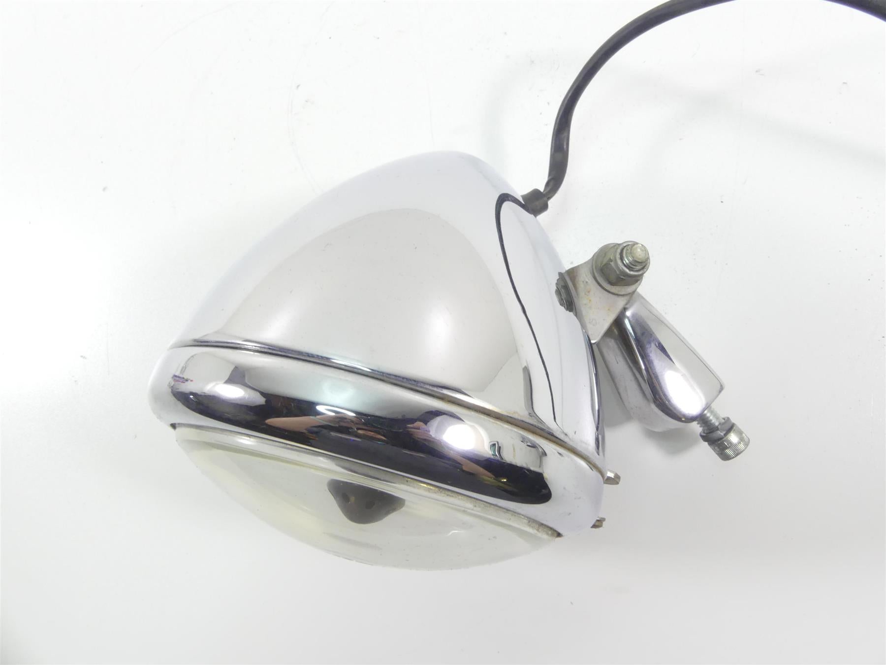 2006 Harley Sportster XL1200 Custom Headlight Head Light Lamp & Mount 69670-04A {{ shop.shopifyCountryName }} - Mototech271