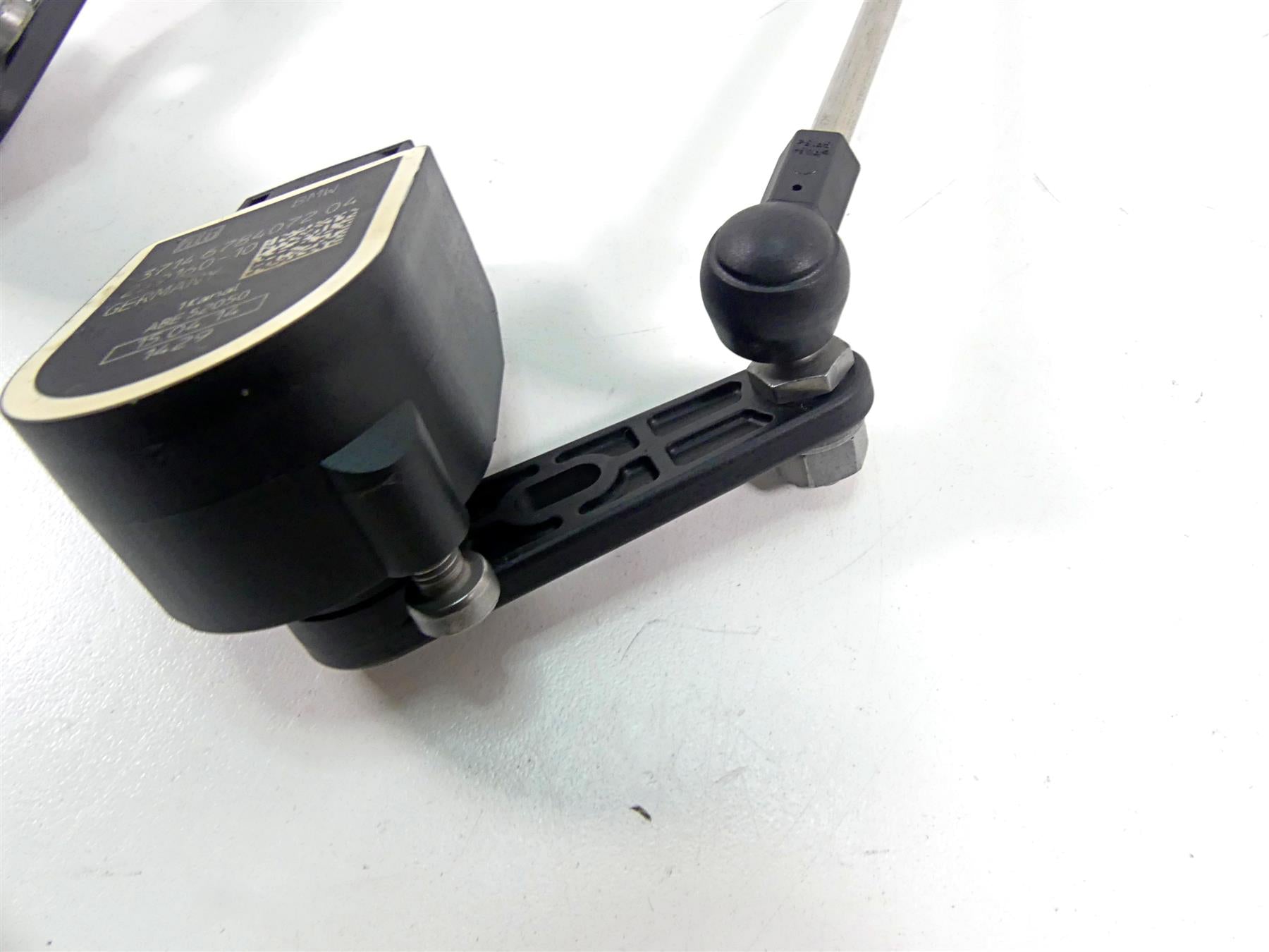 2014 BMW R1200GS K50 Front Rear Leveling Sensor Set 37146784072 {{ shop.shopifyCountryName }} - Mototech271