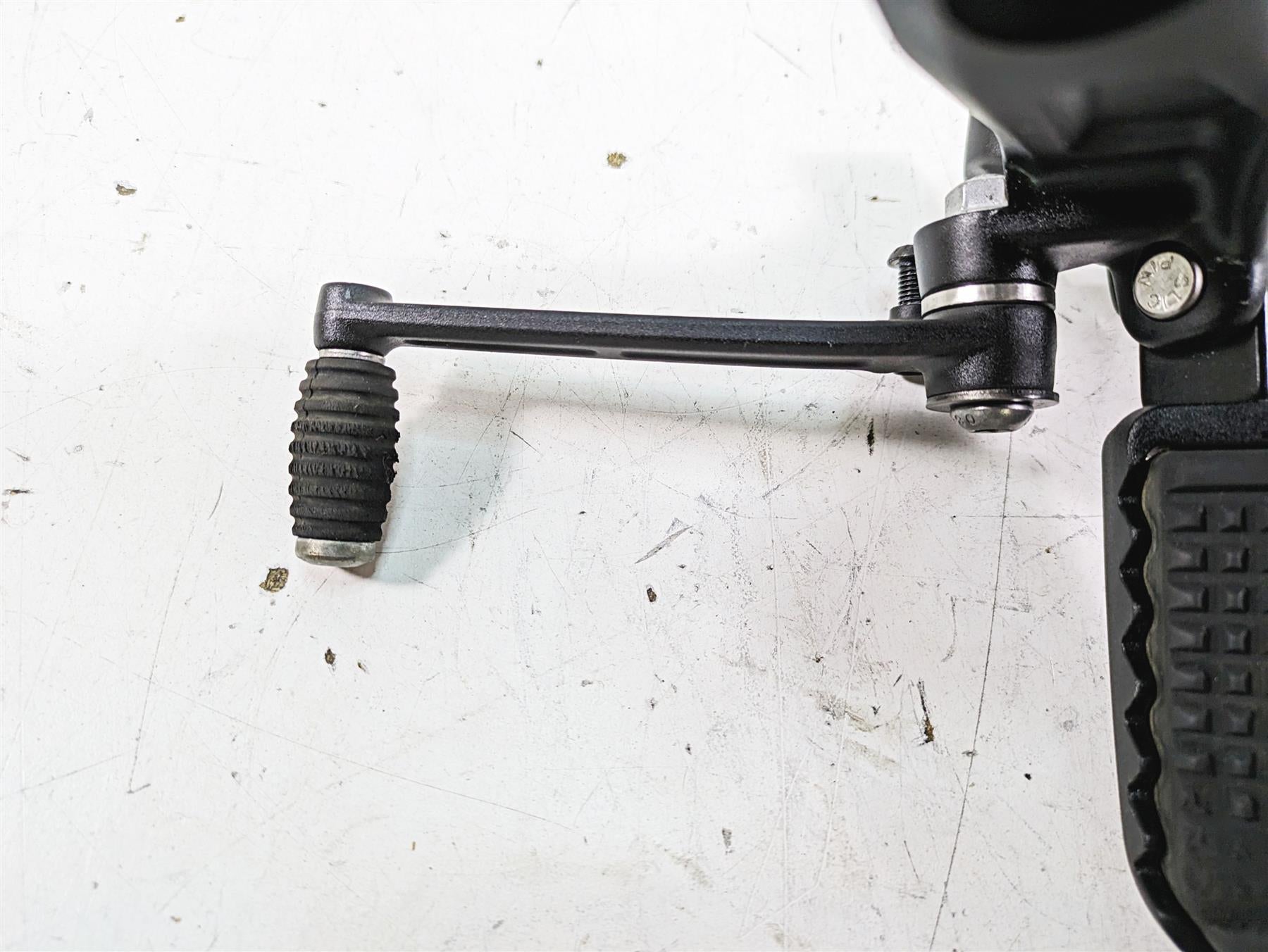 2022 Harley RA1250 S Pan America Left Rider Footpeg & Shifter - Read 33600309A {{ shop.shopifyCountryName }} - Mototech271