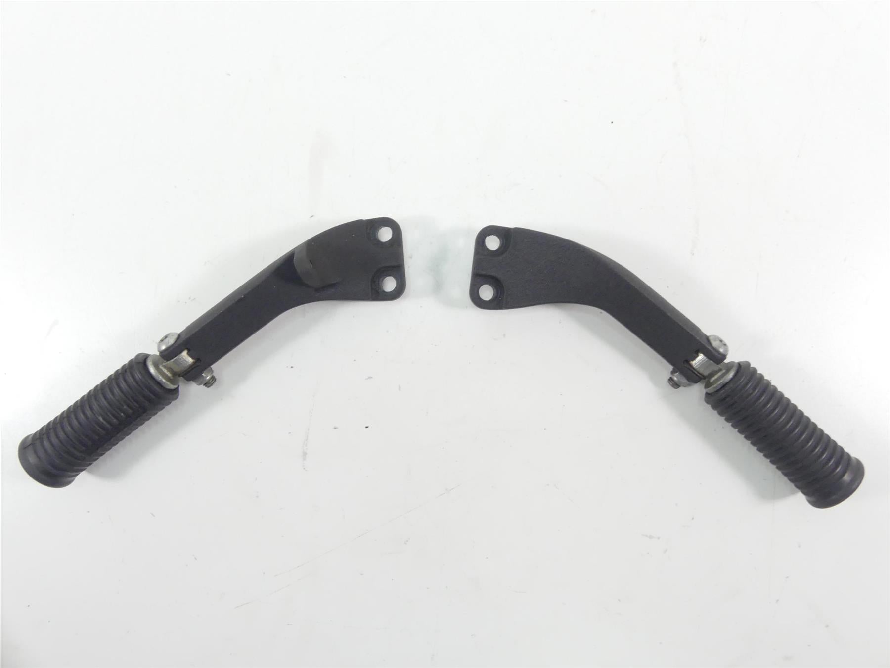 2014 Harley FXDF Dyna Fat Bob Rear Passenger Footpeg Set 49224-06A 49230-06 {{ shop.shopifyCountryName }} - Mototech271