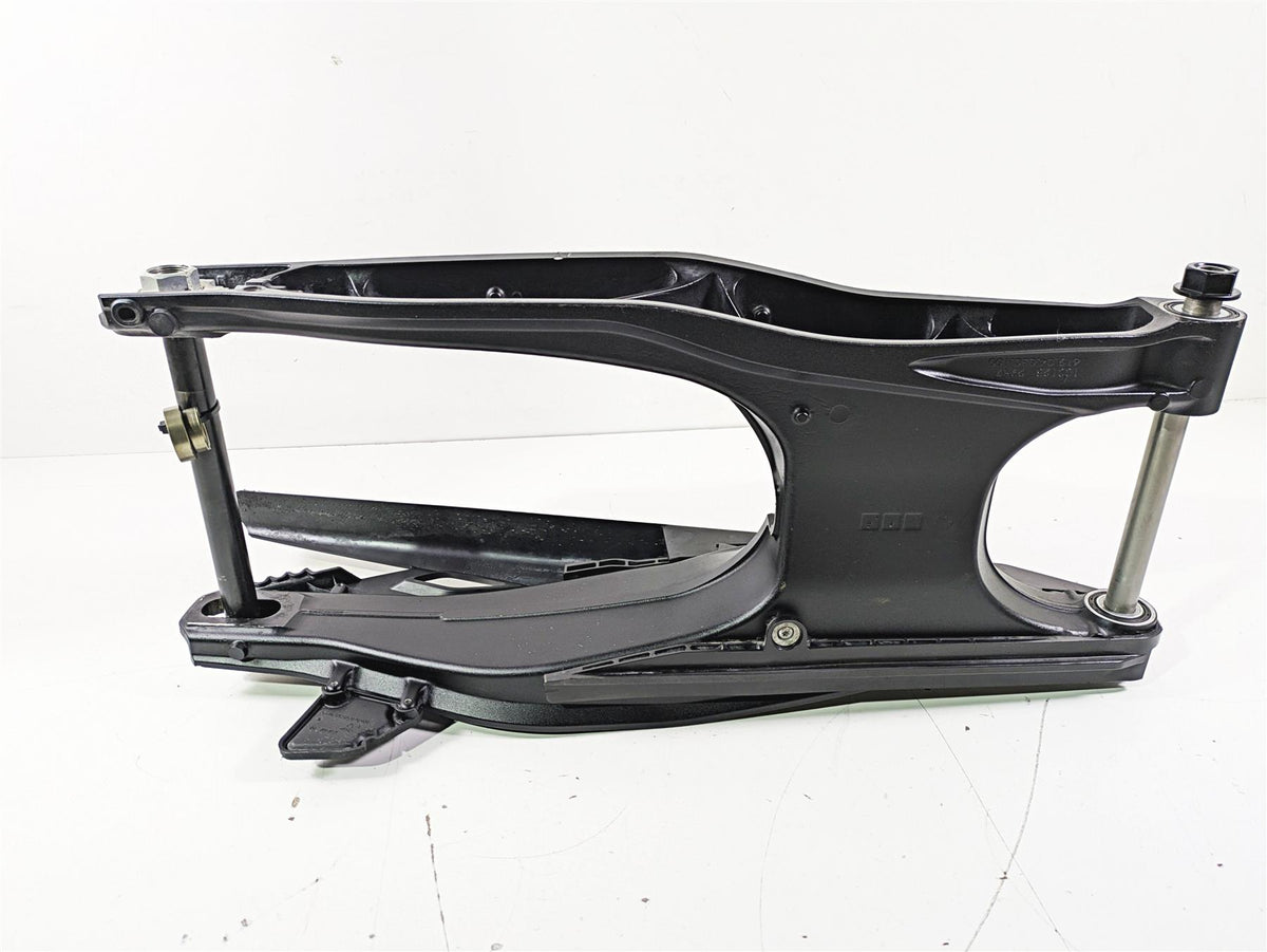2022 KTM 1290 Super Adventure S Swingarm & Axle & Pivot Bolt 61904030044C1 {{ shop.shopifyCountryName }} - Mototech271