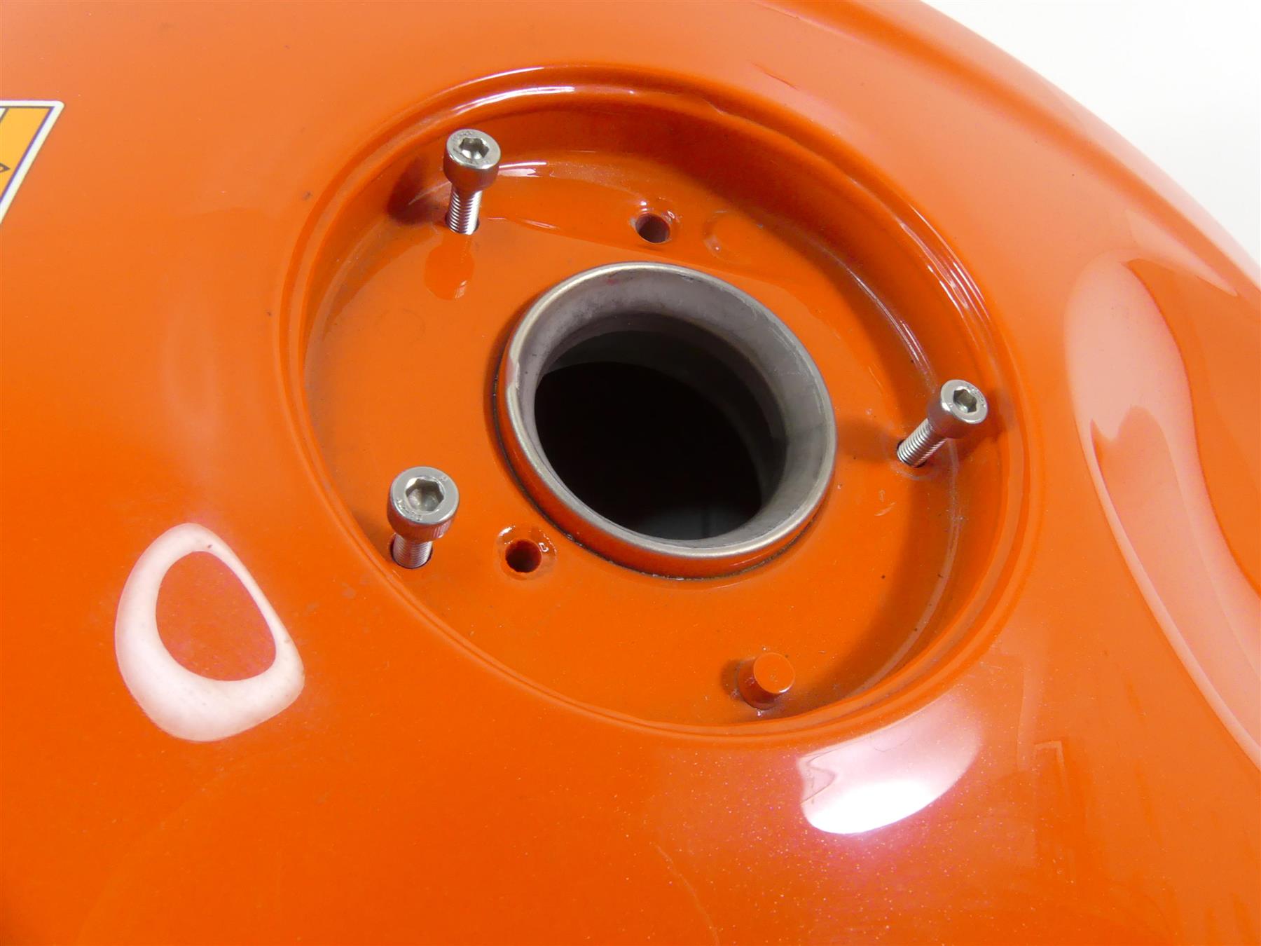2022 Suzuki GSXR750 Fuel Gas Petrol Tank Reservoir - Read 44100-14JJ0-QRE {{ shop.shopifyCountryName }} - Mototech271
