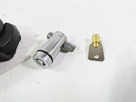 2013 Harley VRSCF Muscle Rod Ignition Switch Key Lock Set 70020-05 {{ shop.shopifyCountryName }} - Mototech271