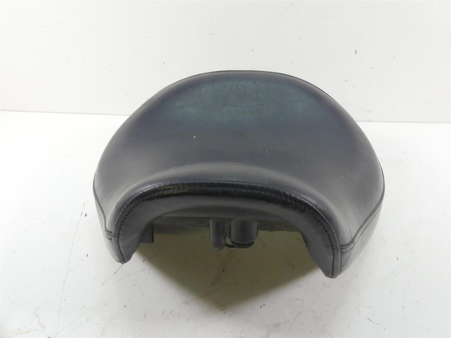 2001 Yamaha XV1600 Road Star Front Rider Driver Seat Saddle 4WM-24710-00-00 {{ shop.shopifyCountryName }} - Mototech271