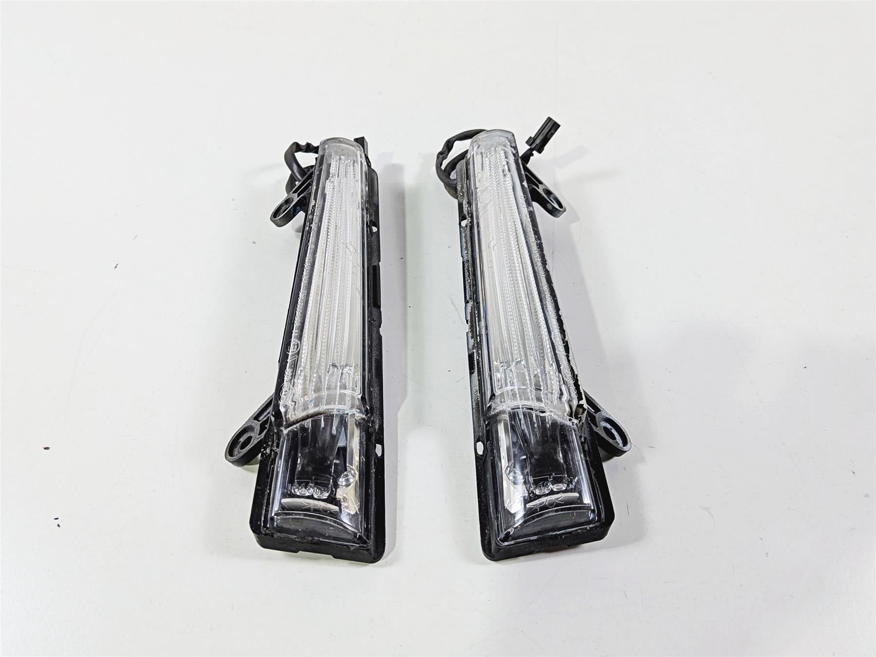 2015 Ducati Diavel Dark Front Blinker Turn Signal Set -Read 53010301B 53010311B-Mototech271