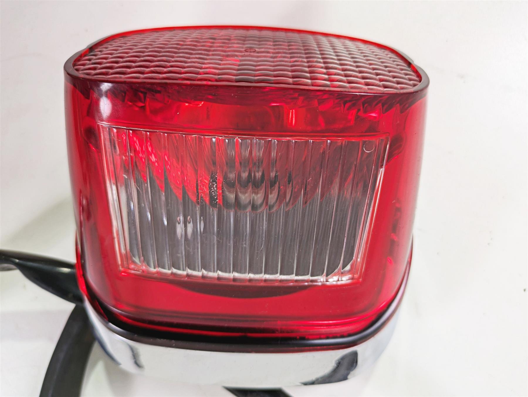 2010 Harley Touring FLHTK Electra Glide Taillight & Wiring 68369-03 68066-99A {{ shop.shopifyCountryName }} - Mototech271