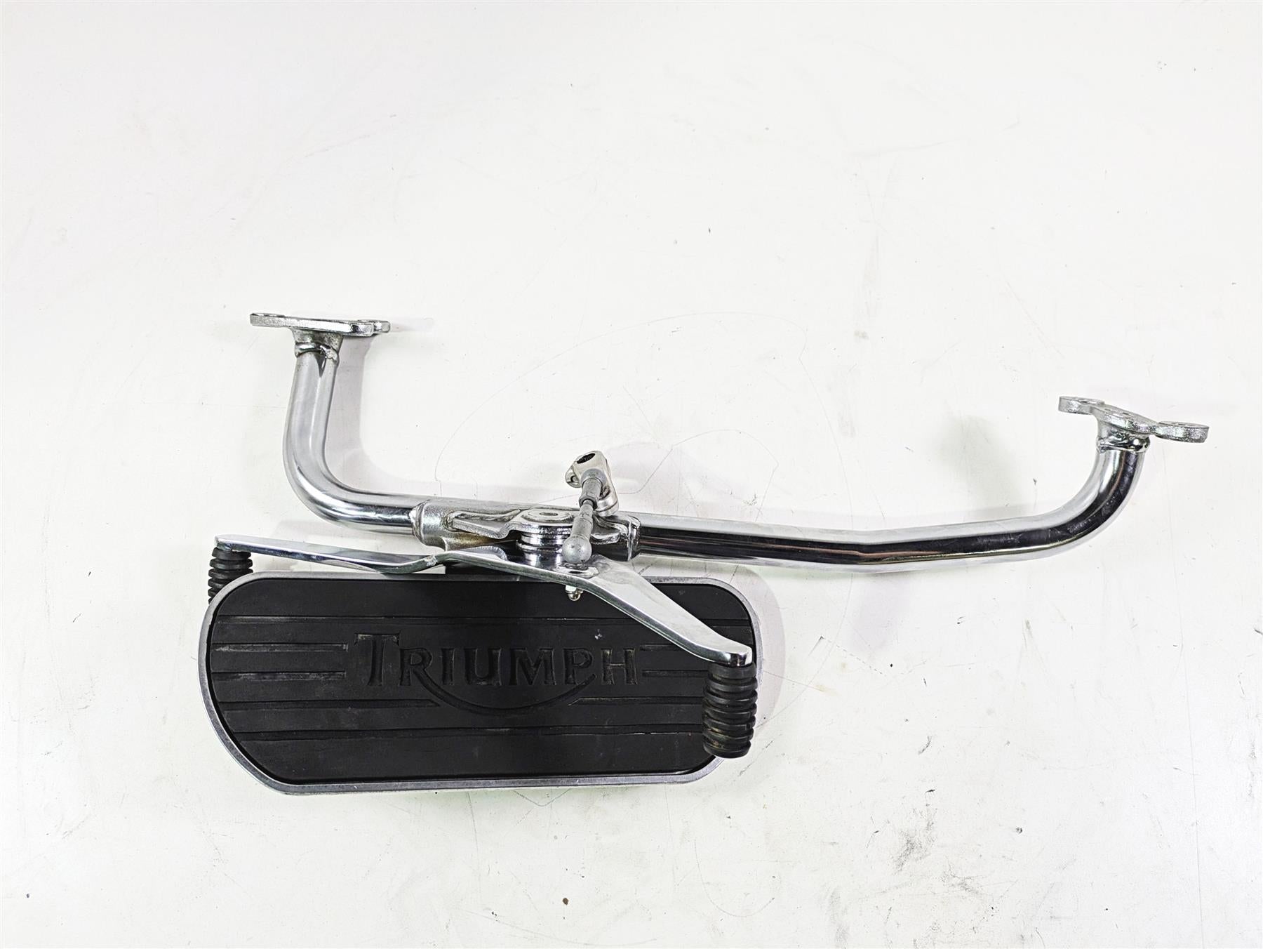 2006 Triumph Rocket 3 Left Rider Foot Peg Mount & Shifter T2083008 {{ shop.shopifyCountryName }} - Mototech271