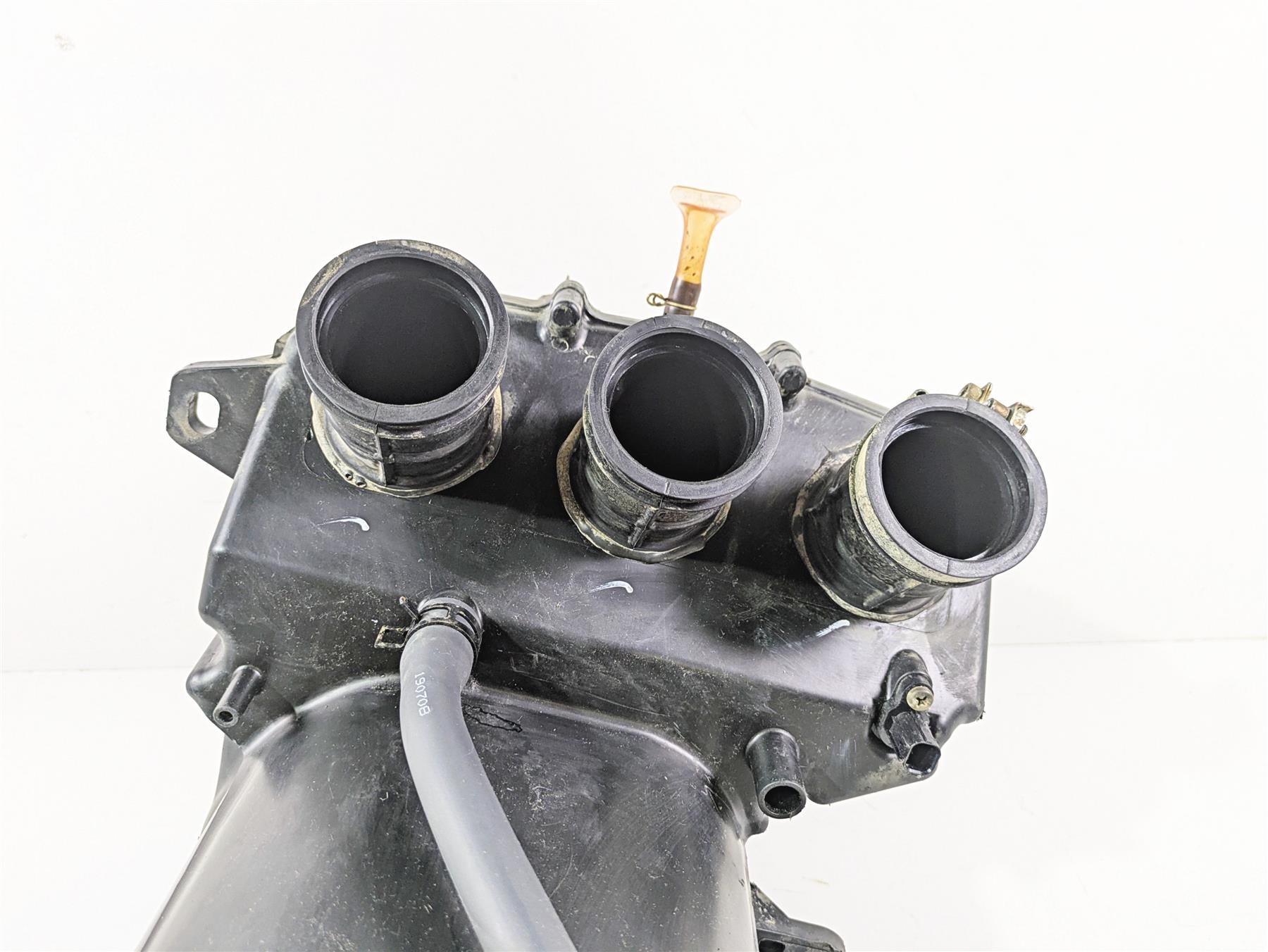 2020 Yamaha YXZ1000 R SS XTR Air Cleaner Breather & All Tubes 2HC-E4411-01-00 {{ shop.shopifyCountryName }} - Mototech271