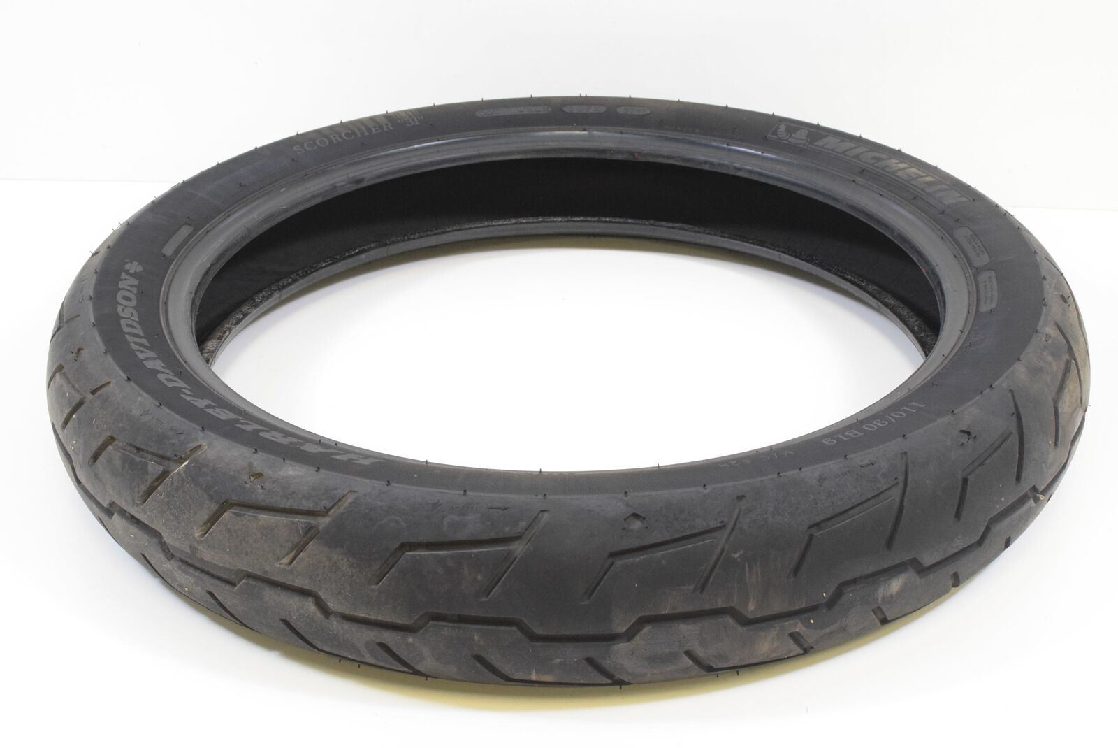 USED Front Harley Tire MICHELIN Scorcher 31" 110/90-19 DOT2717 16136 {{ shop.shopifyCountryName }} - Mototech271