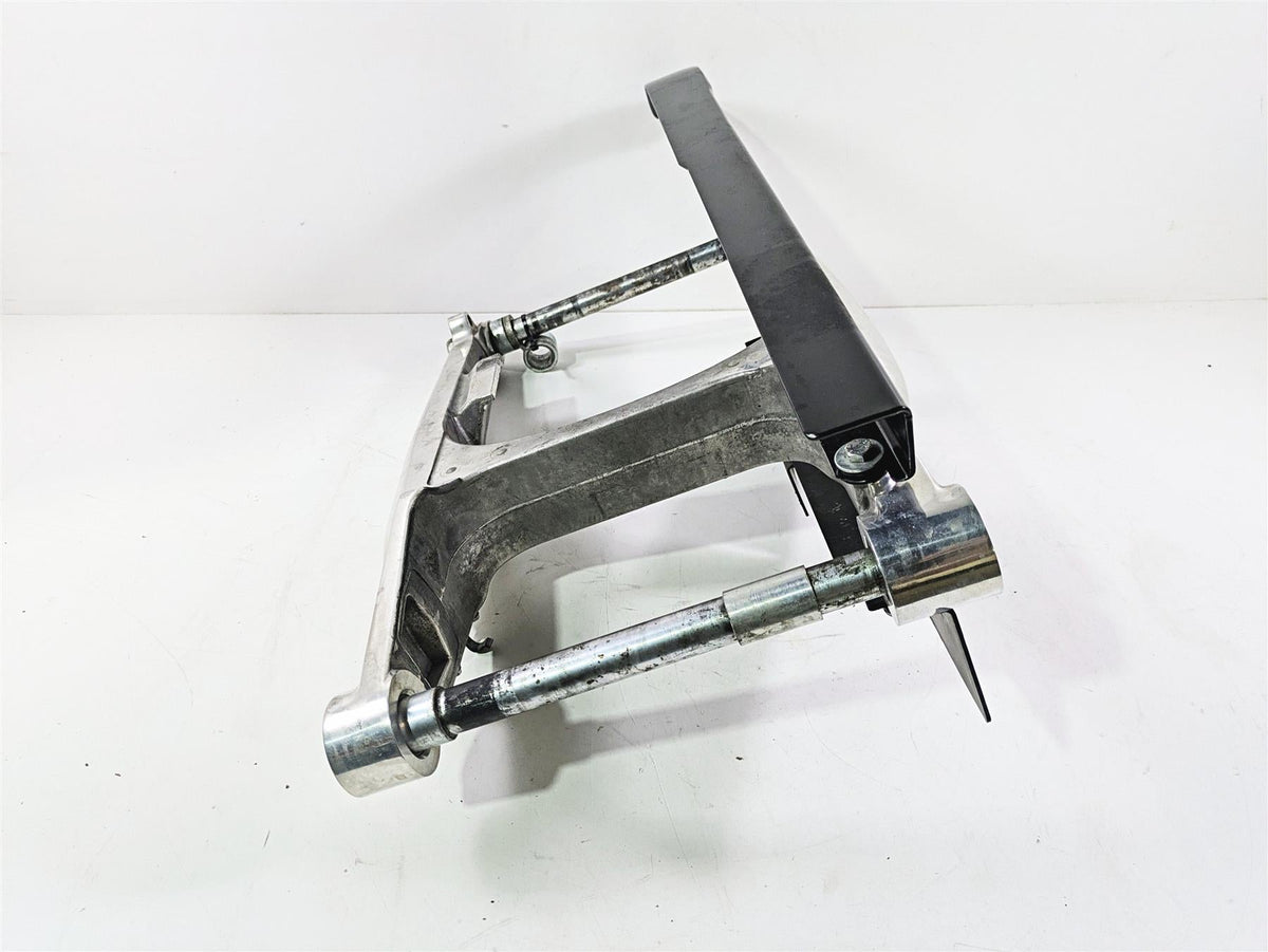 2006 Harley VRSCR Street V-Rod Rear Swingarm & Guards 48372-05 {{ shop.shopifyCountryName }} - Mototech271