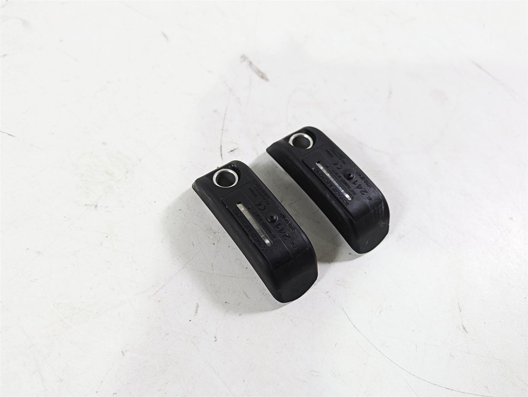 2018 Indian Chieftain Limited Tire Pressure Sensor Set 2412417 {{ shop.shopifyCountryName }} - Mototech271