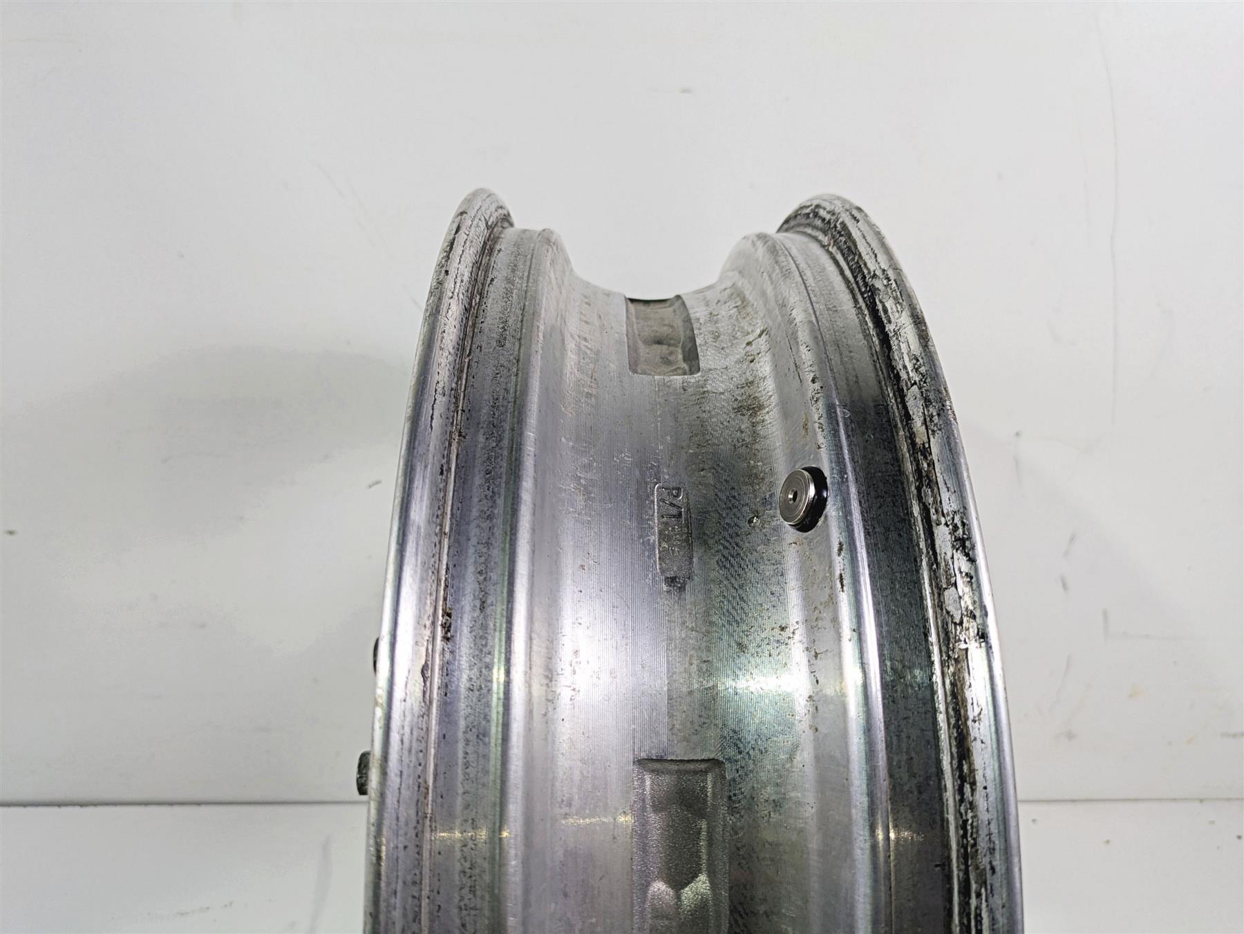 2009 Harley FXDC Dyna Super Glide Straight 17x4.5 Rear Wheel Mag Rim 40987-08 {{ shop.shopifyCountryName }} - Mototech271