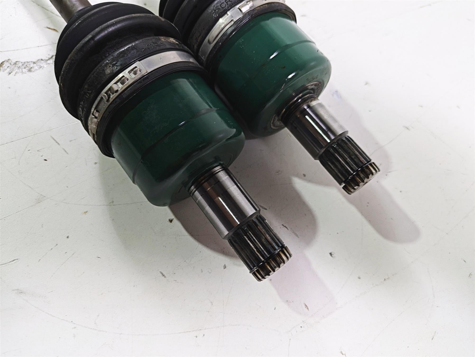 2022 Yamaha YXZ1000 R Nice Front Cv Drive Axle Shaft Set 2HC-2518F-01-00 {{ shop.shopifyCountryName }} - Mototech271