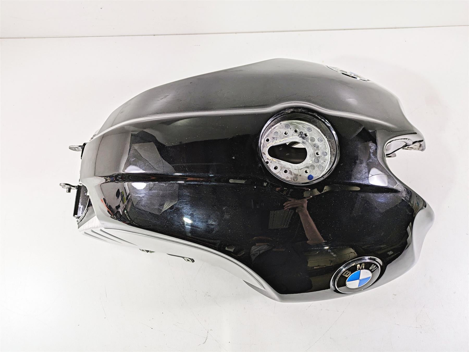 2014 BMW R nine T R9T K21 Great Fuel Gas Petrol Tank -No Dents 16118522862 {{ shop.shopifyCountryName }} - Mototech271