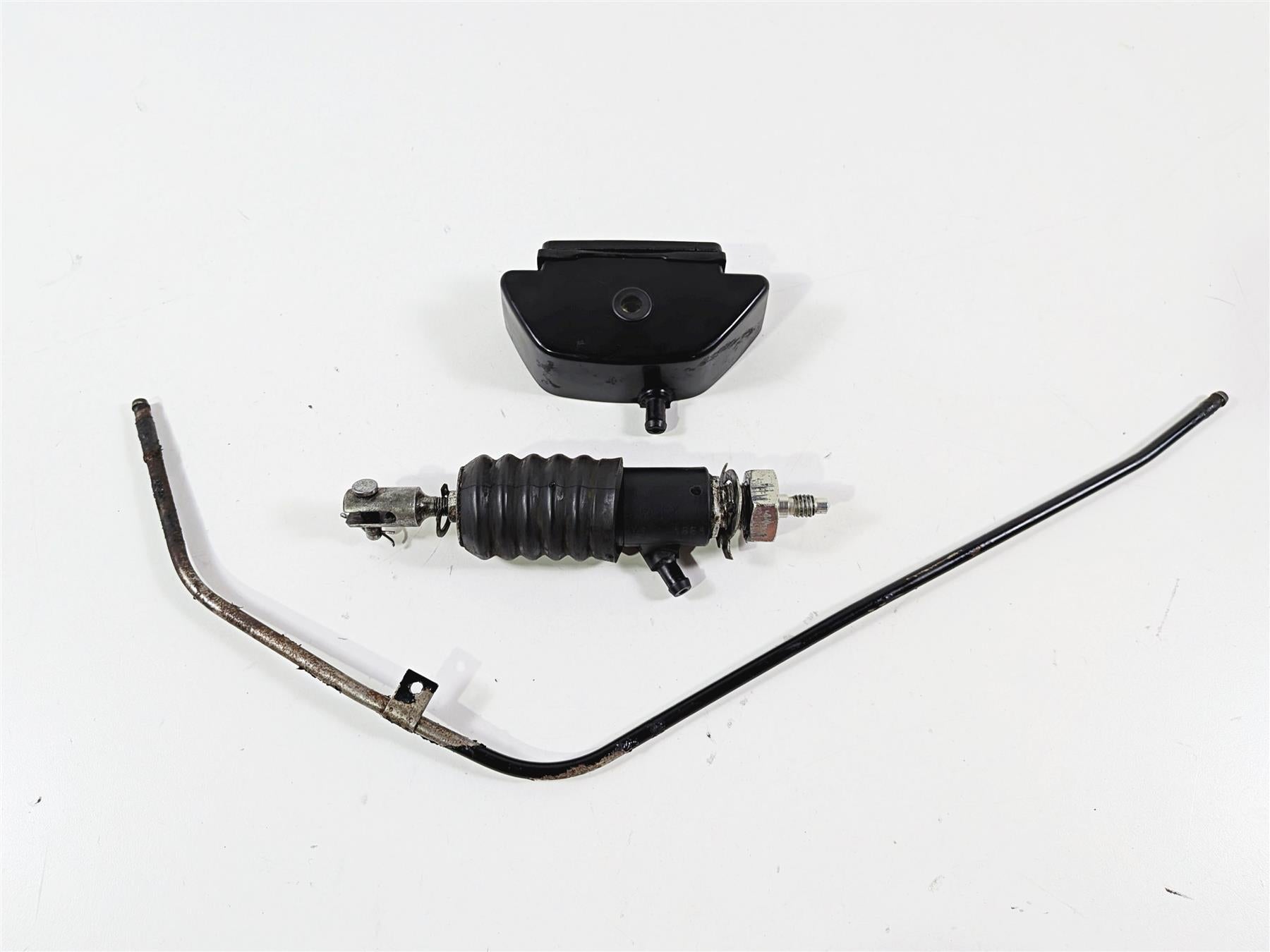 1993 Harley Touring FLHTCU Electra Glide Rear Brake Master Cylinder 41755-92A {{ shop.shopifyCountryName }} - Mototech271