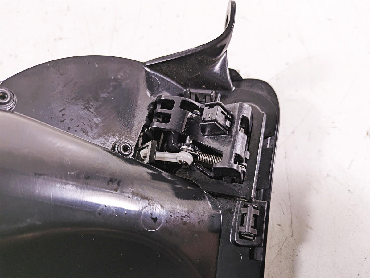 2015 Harley Touring FLHXS Street Glide Front Air Duct Inlet Vent 29200038 {{ shop.shopifyCountryName }} - Mototech271
