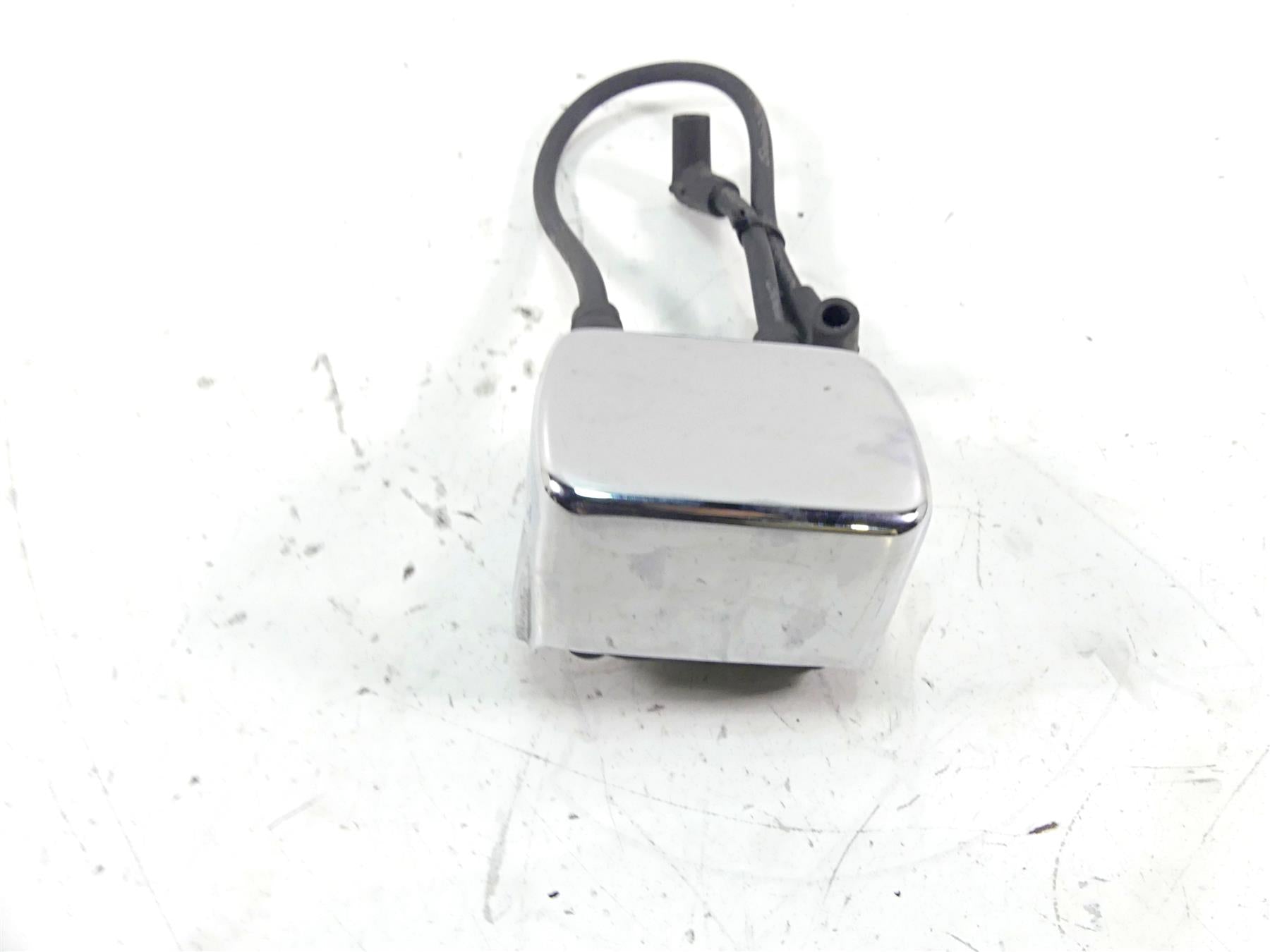 2006 Harley Softail FXSTSI Springer Ignition Coil Wires Chrome Cover 31743-01 {{ shop.shopifyCountryName }} - Mototech271