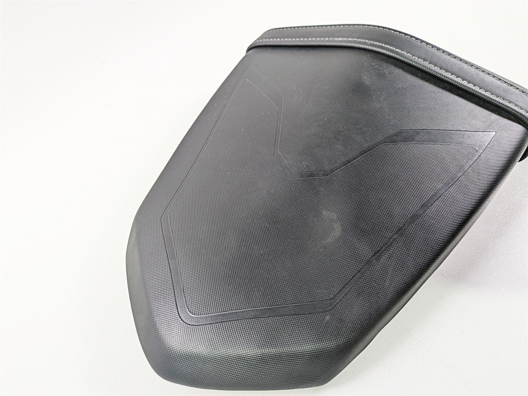 2018 KTM 1290 Super Duke R Rear Passenger Saddle Seat 61607047000 61607048000 {{ shop.shopifyCountryName }} - Mototech271